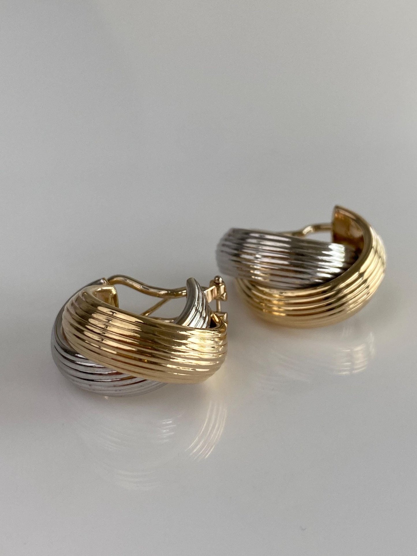 Vintage 14k White & Yellow Gold Lined Crossed Design Drop Earrings