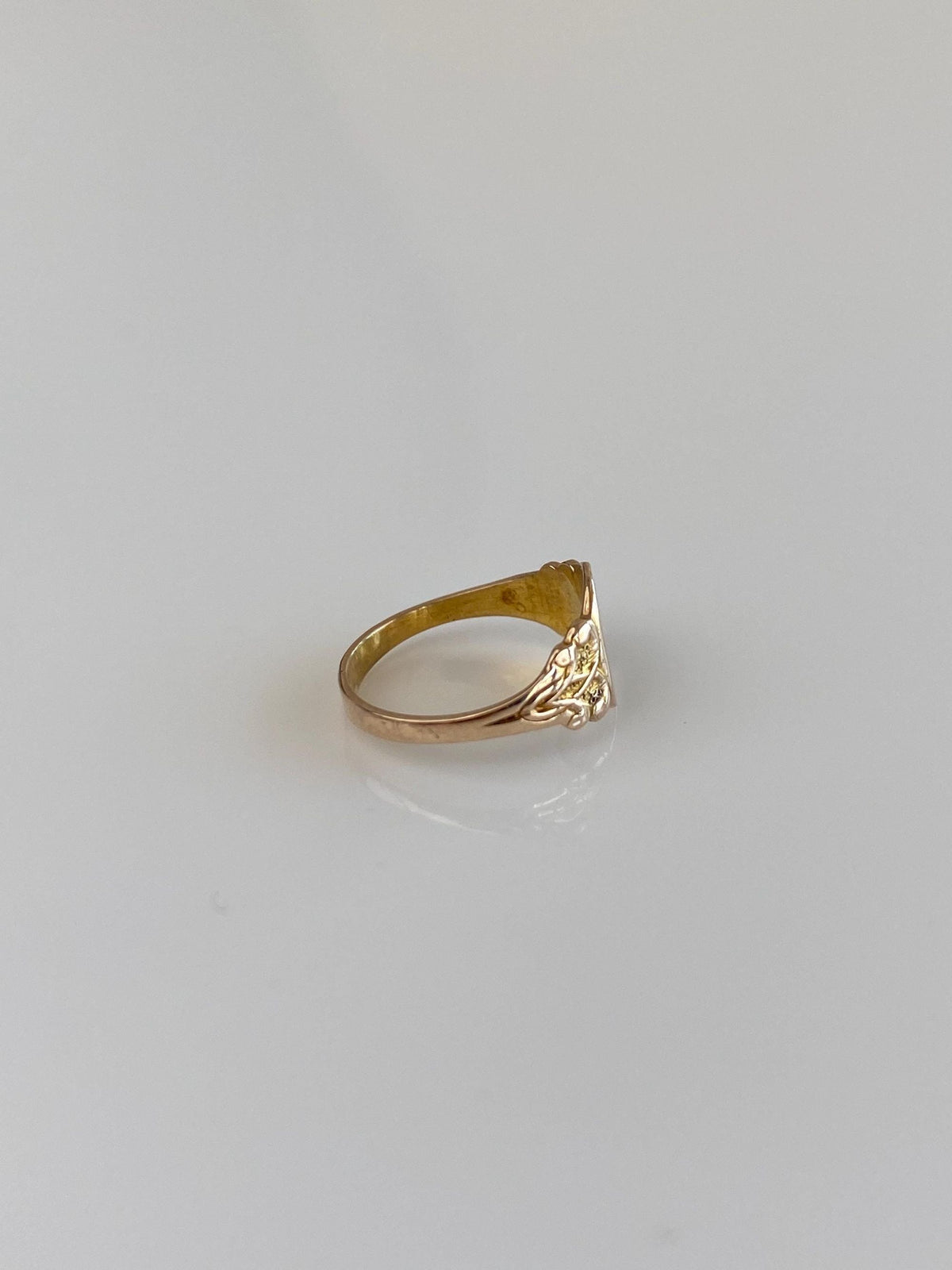 Vintage Solid 8k Yellow Gold Baby Signet Ring