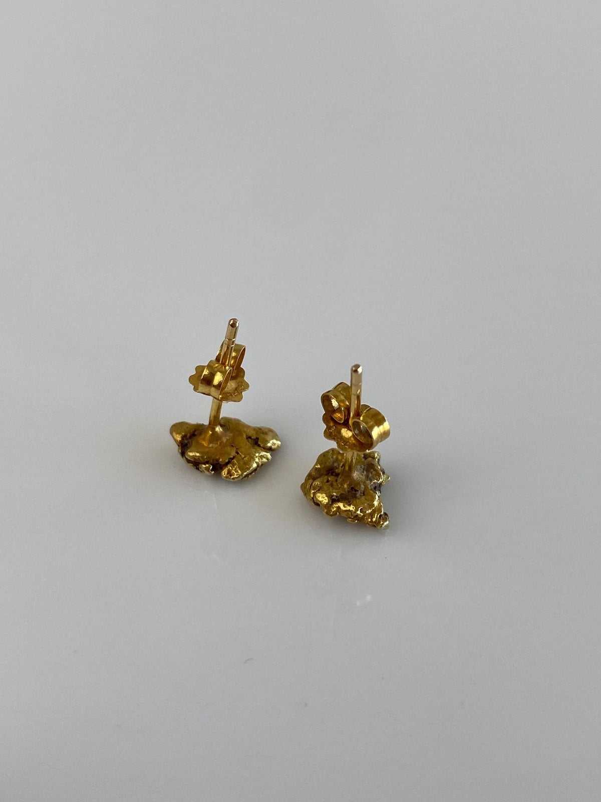 Vintage Solid 14k & 18k Yellow Gold Nugget Stud Earrings