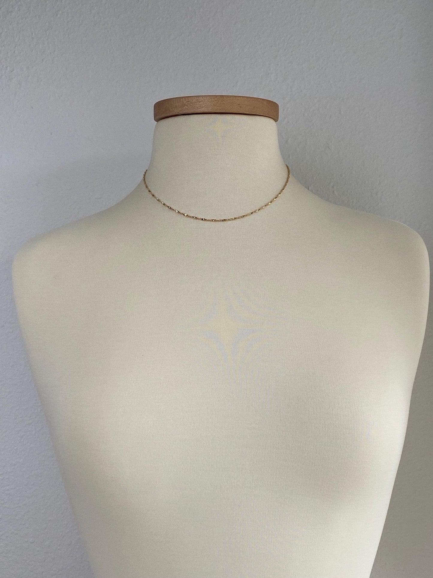 Vintage Solid 14k Yellow Gold Twisted Serpentine Chain Necklace - 16.75 inches