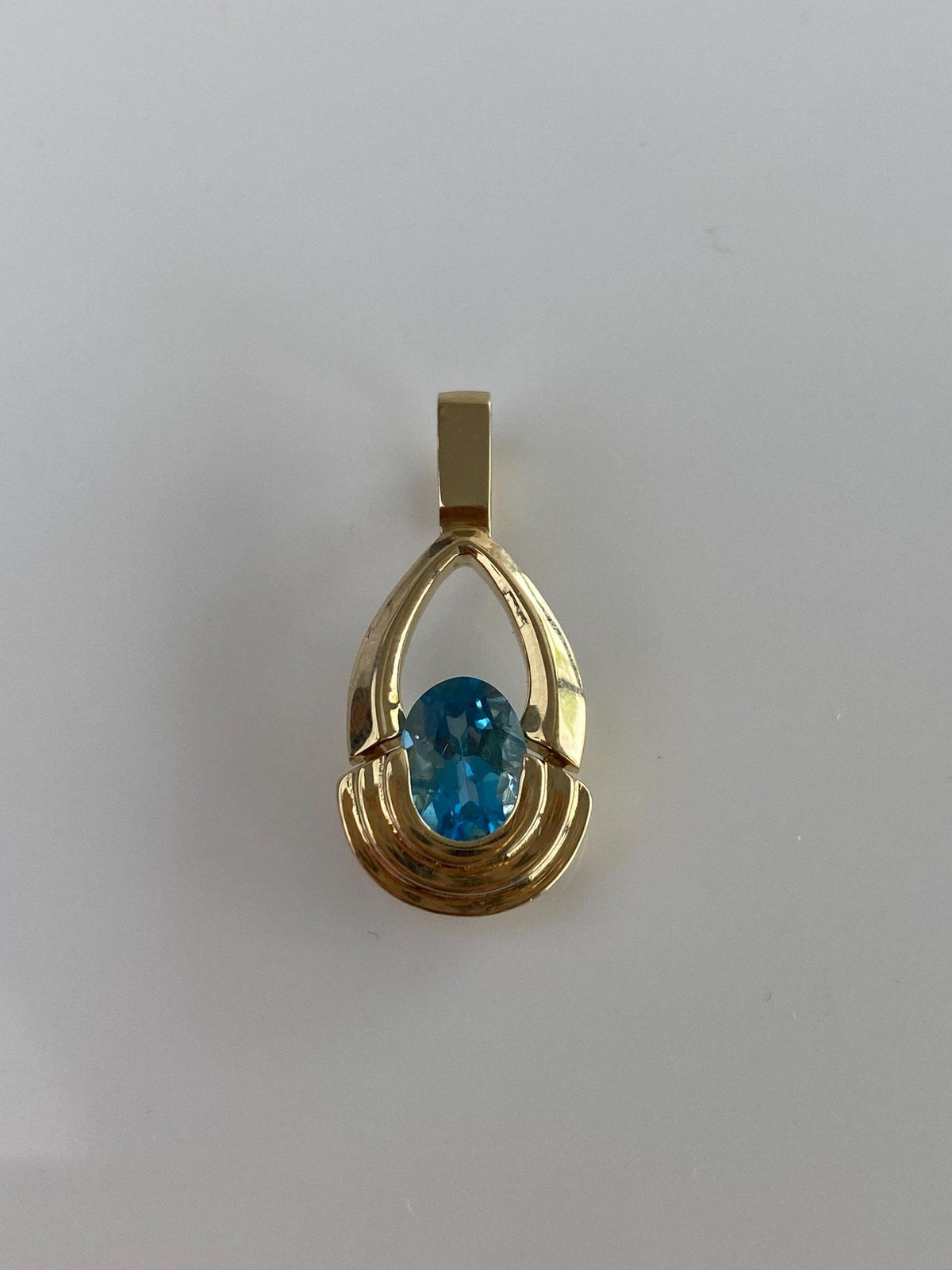 Vintage Solid 14k Yellow Gold Articulated Topaz Charm
