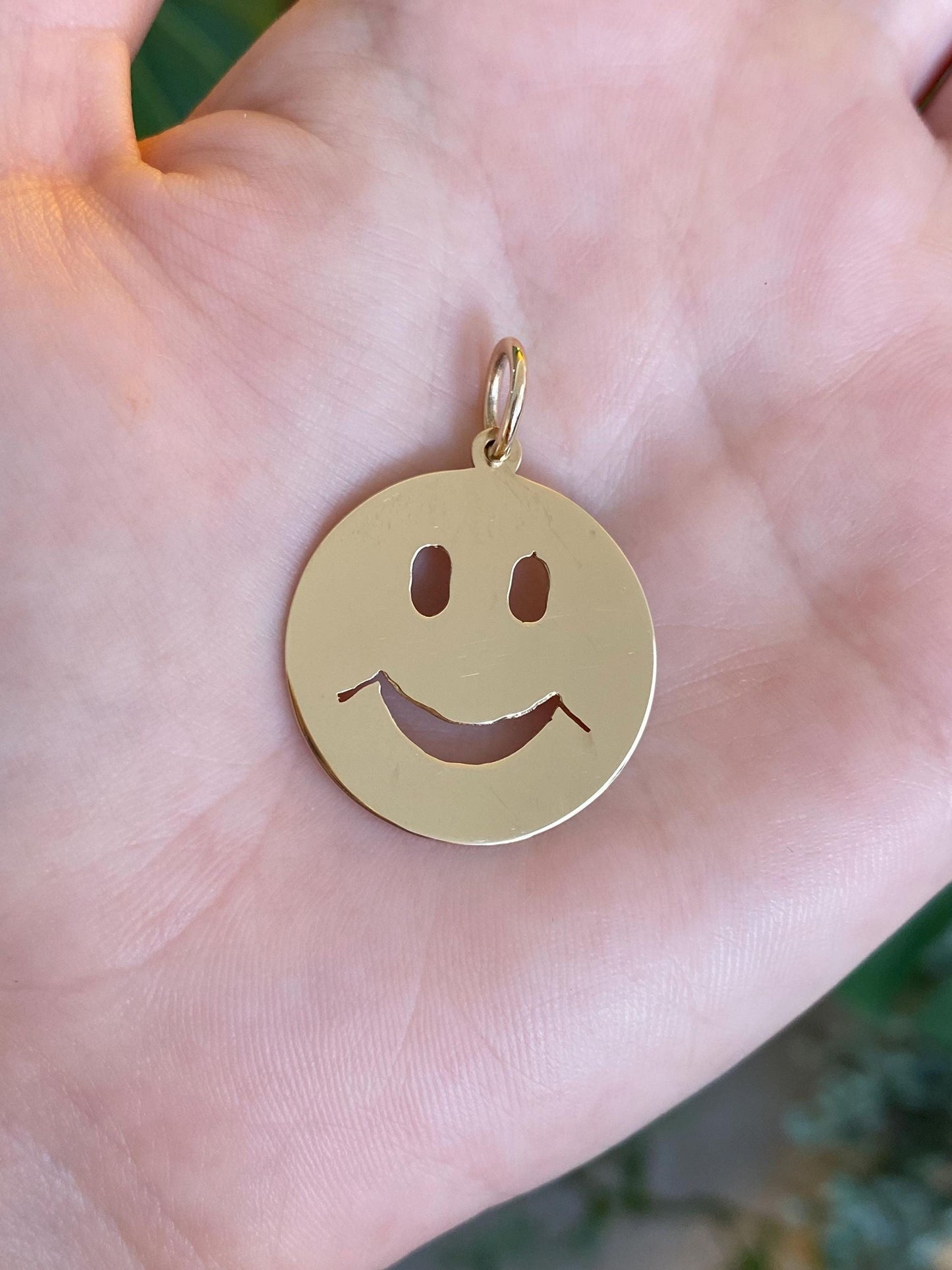 Vintage Solid 14k Yellow Gold Smiley Face Charm