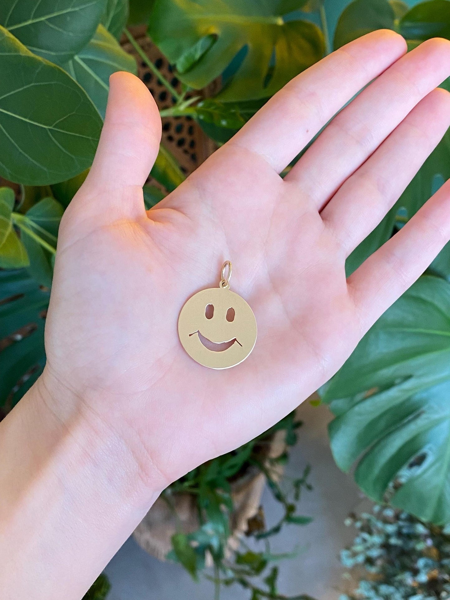 Vintage Solid 14k Yellow Gold Smiley Face Charm