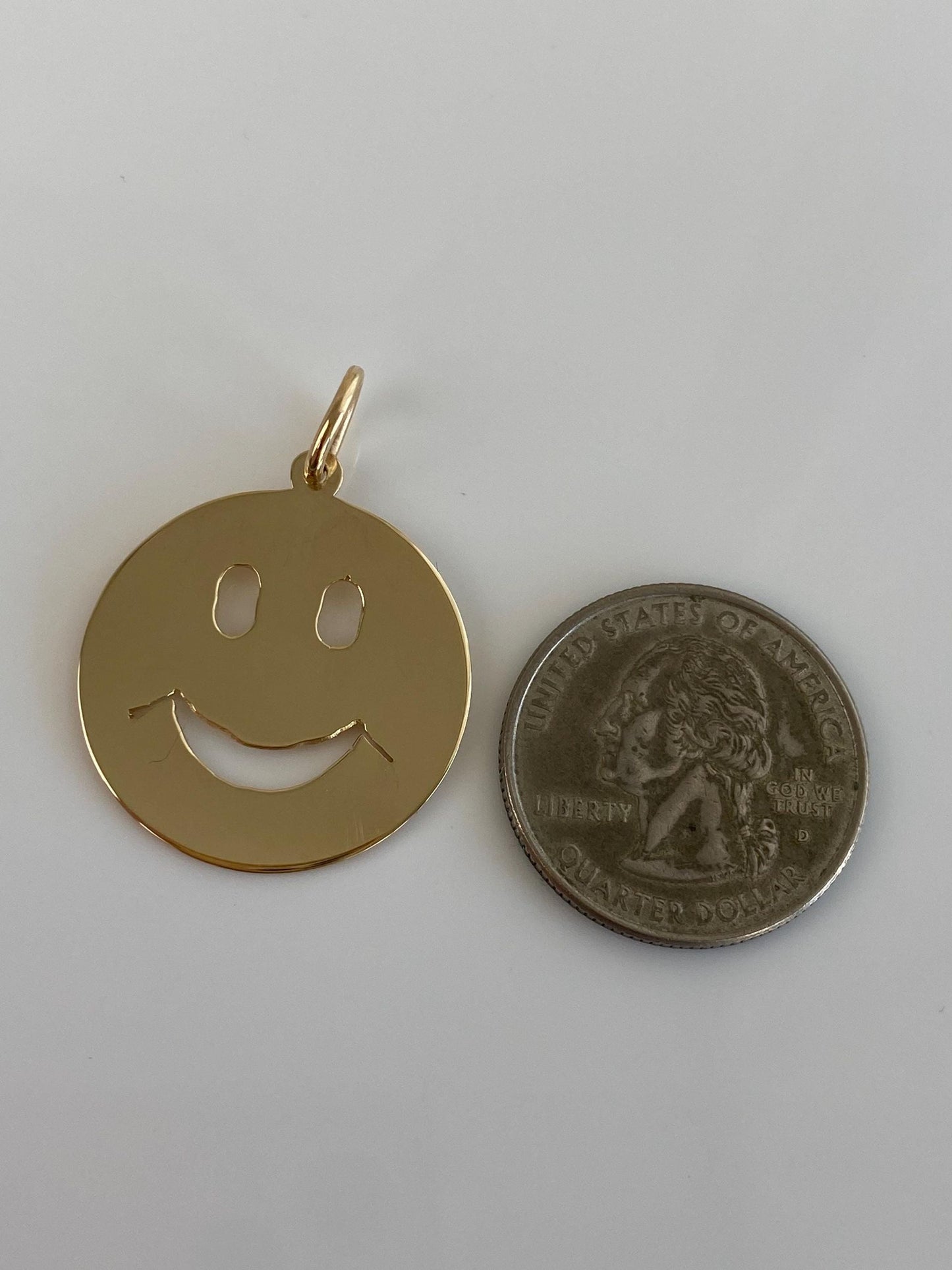 Vintage Solid 14k Yellow Gold Smiley Face Charm