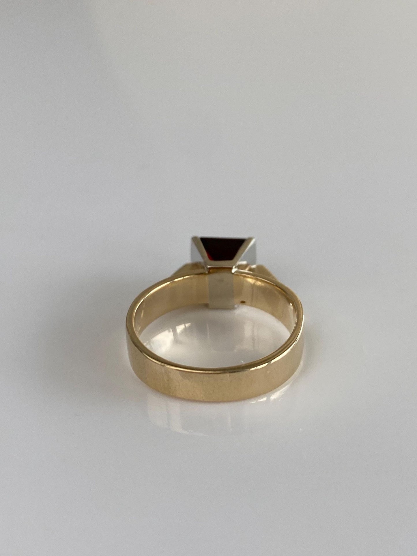 Vintage Solid 10k White & Yellow Gold Garnet Ring - Size 6