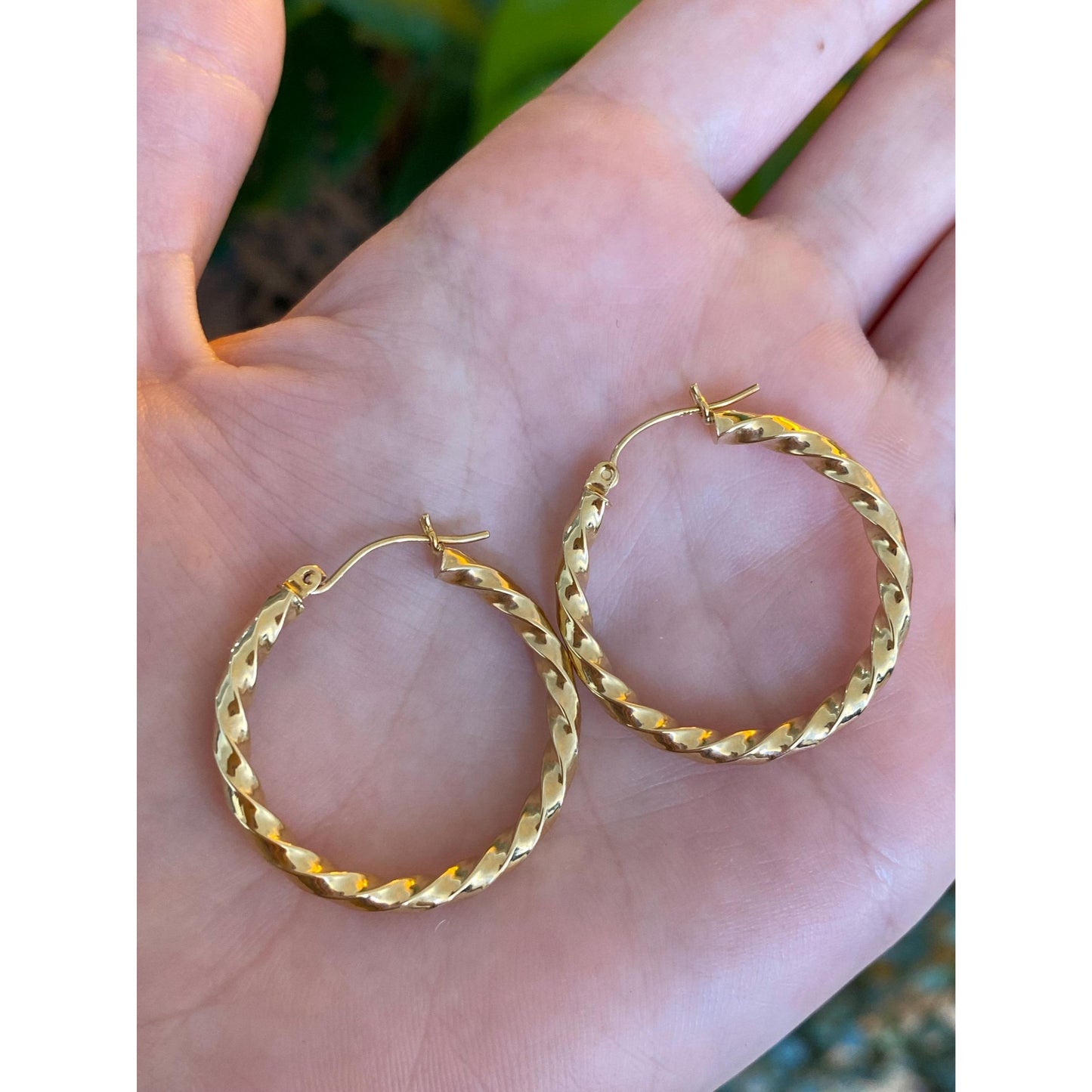 Vintage 14k Yellow Gold Twisted Hoop Earrings