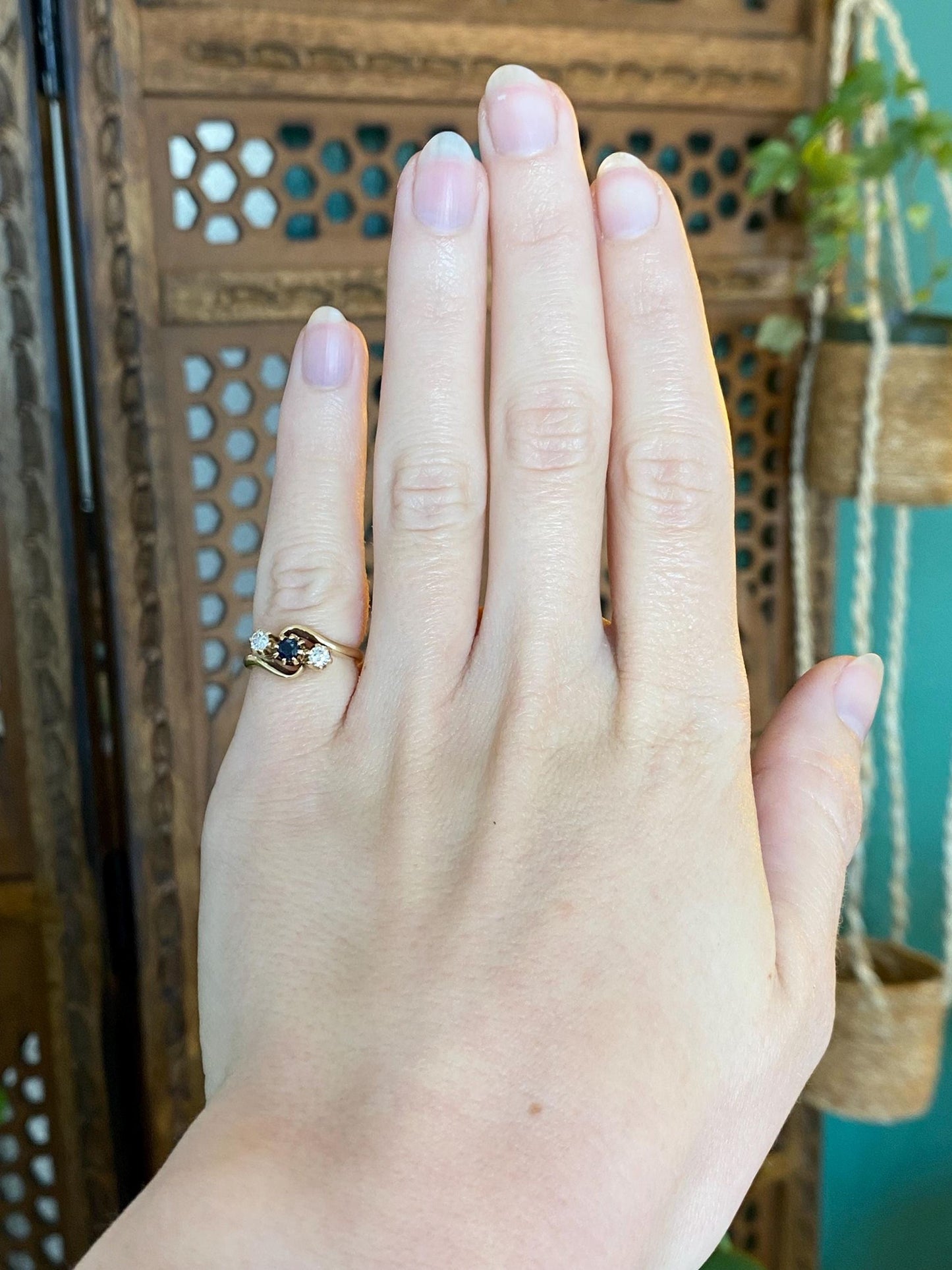 Vintage Solid 14k Yellow Gold Diamond Blue Sapphire Twist Ring - Size 2.75