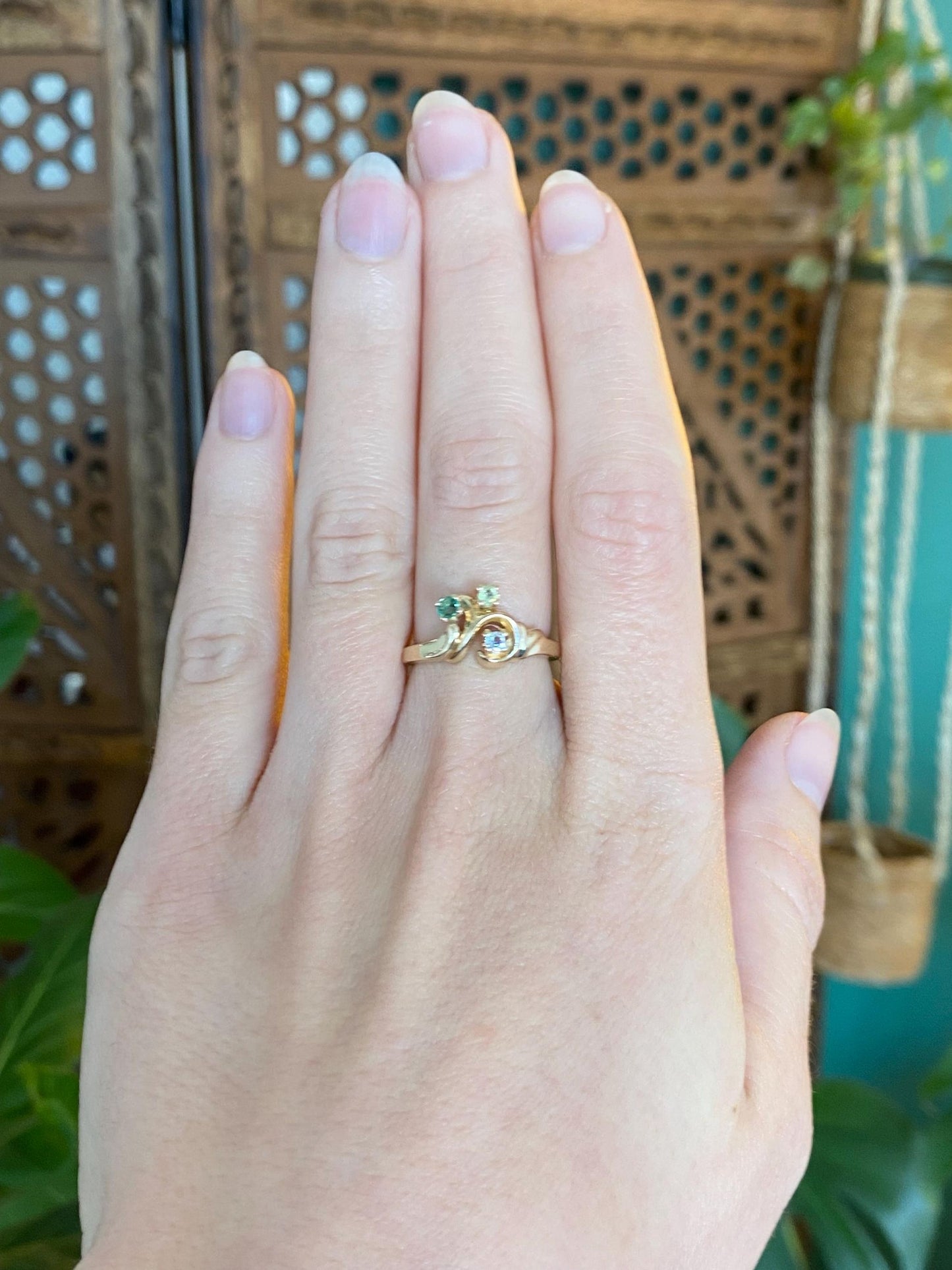 Vintage Solid 14k Yellow Gold Clear Lemon Quartz & Emerald Ring - Size 6