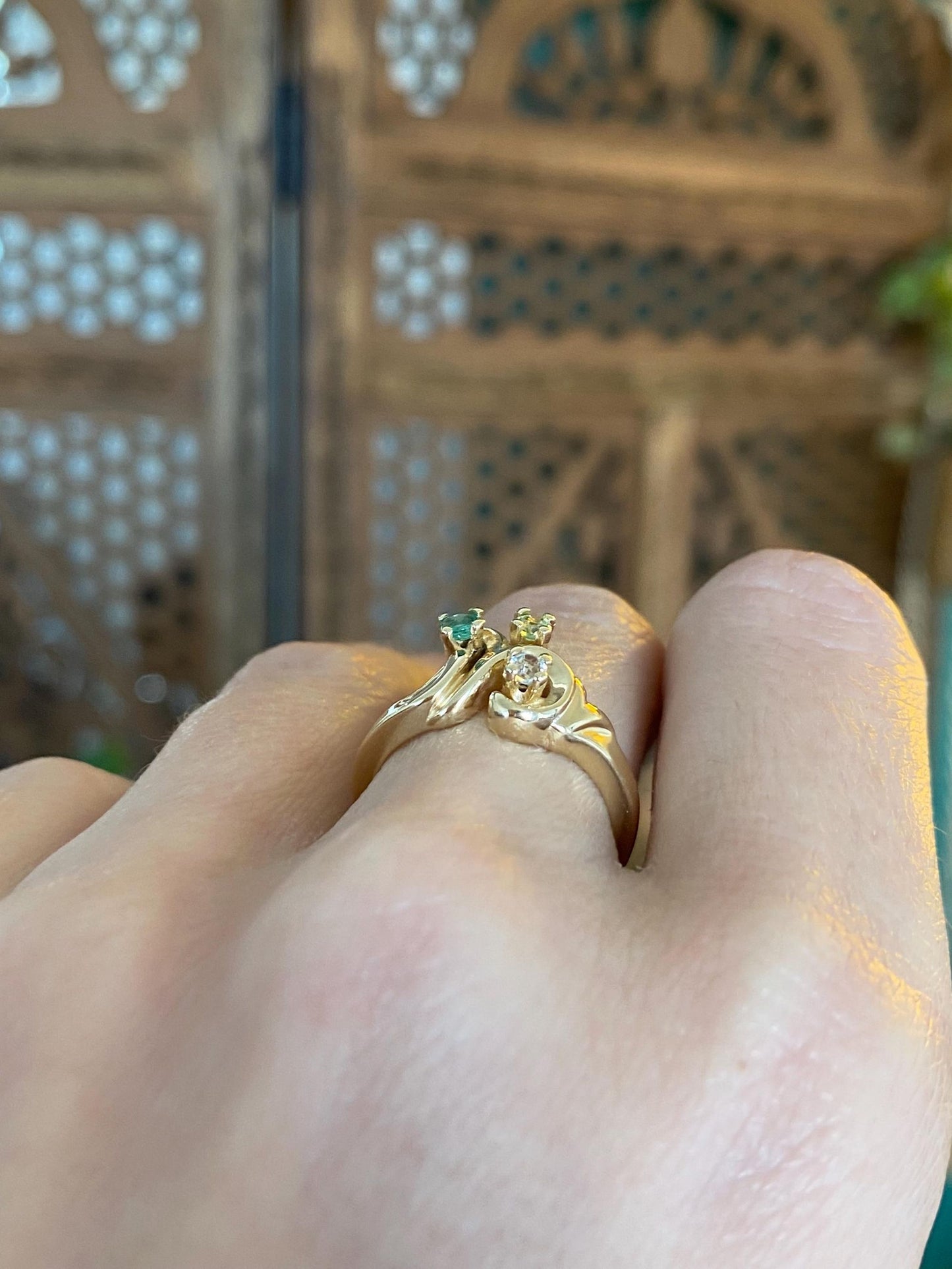 Vintage Solid 14k Yellow Gold Clear Lemon Quartz & Emerald Ring - Size 6