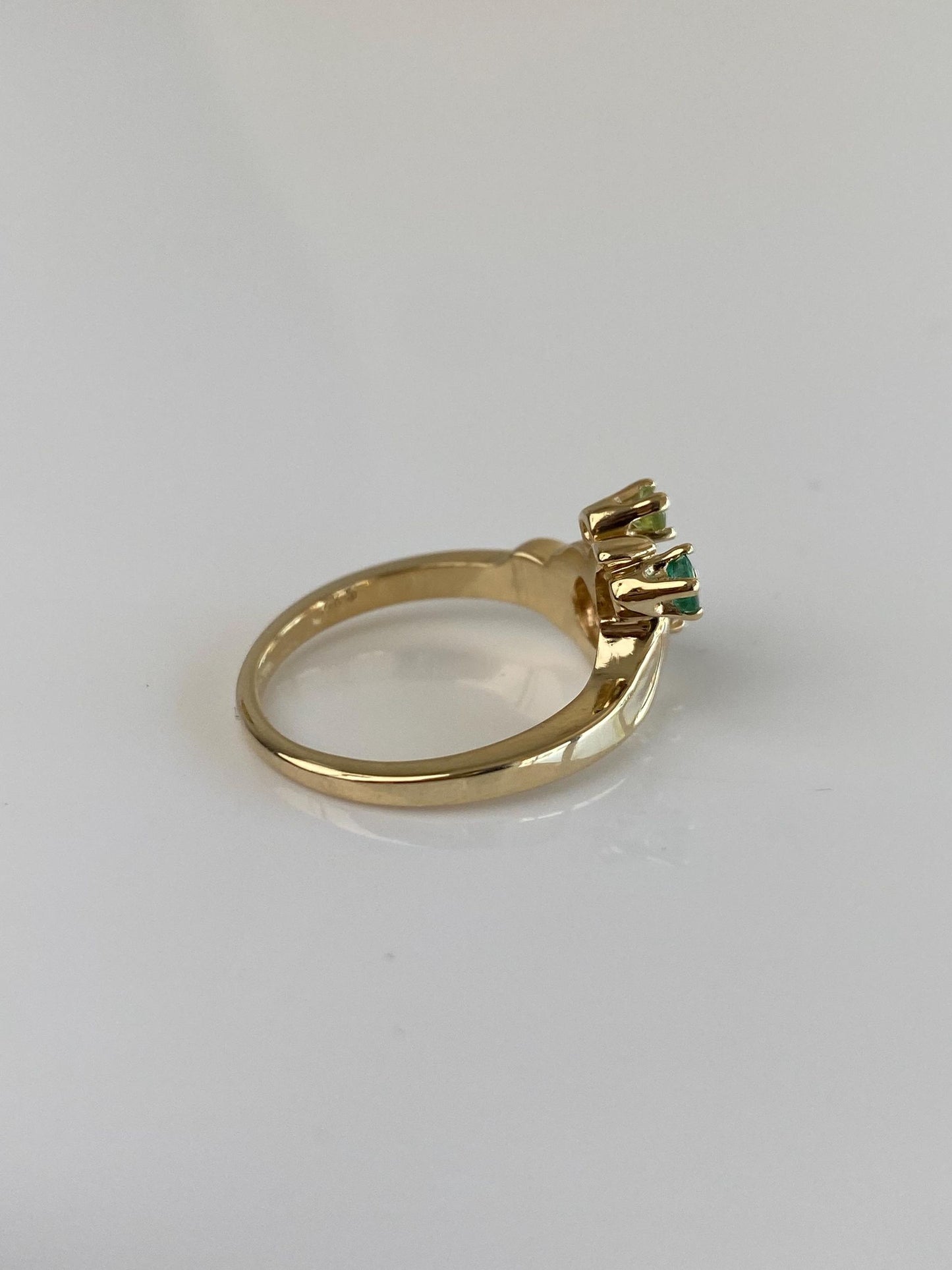 Vintage Solid 14k Yellow Gold Clear Lemon Quartz & Emerald Ring - Size 6