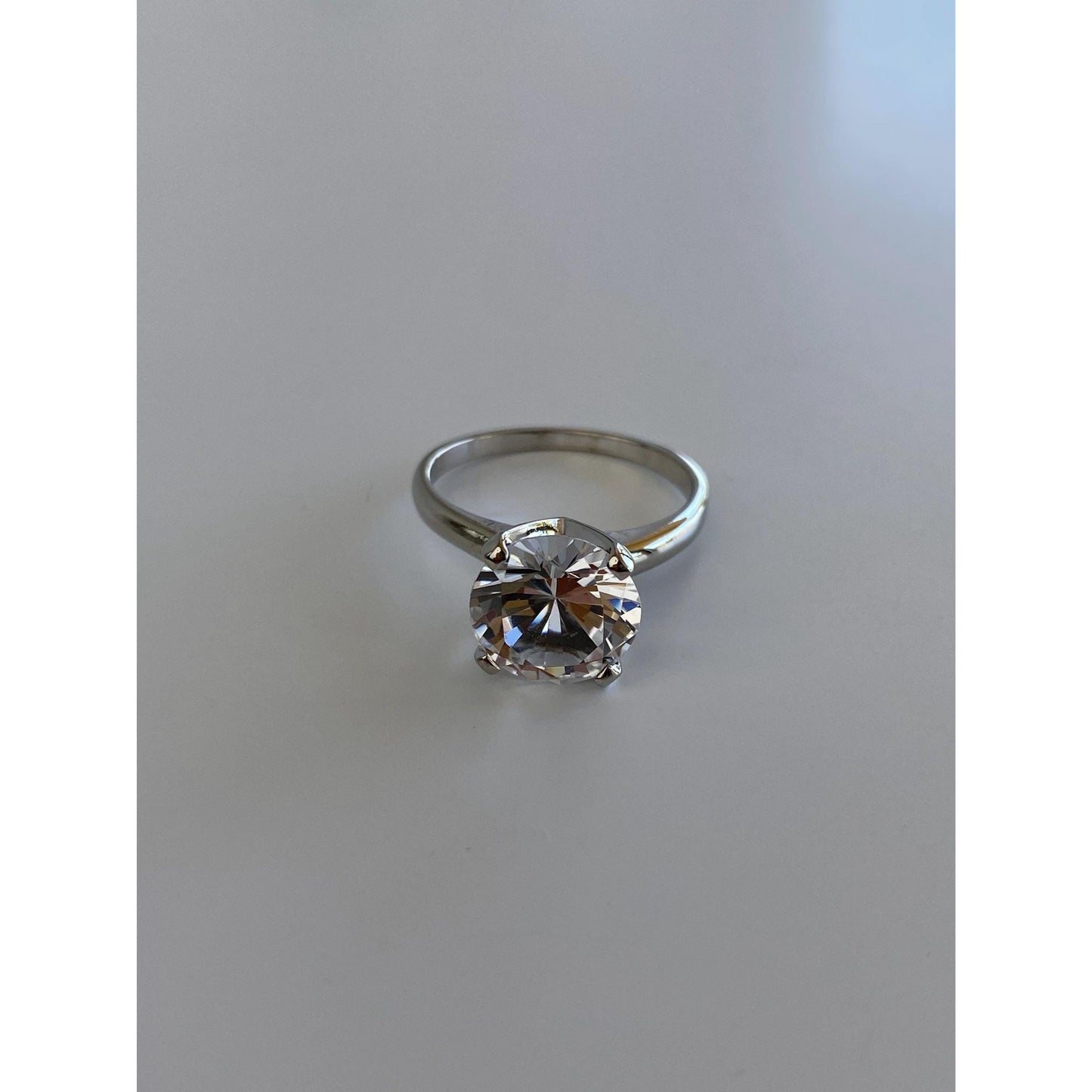 Vintage Solid 14k White Gold Clear Sapphire Ring - Size 7.75
