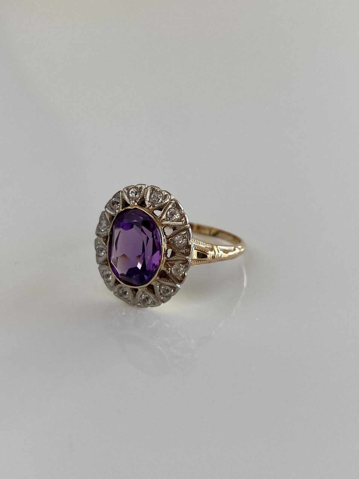 Vintage Solid 10k White & Yellow Gold Clear Spinel Halo Amethyst Ring - Size 6.5