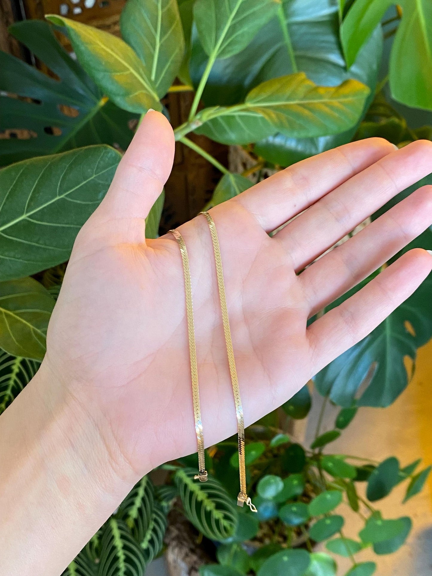 Vintage Solid 14k Yellow Gold Slim Herringbone Chain Necklace - 18.25 inches
