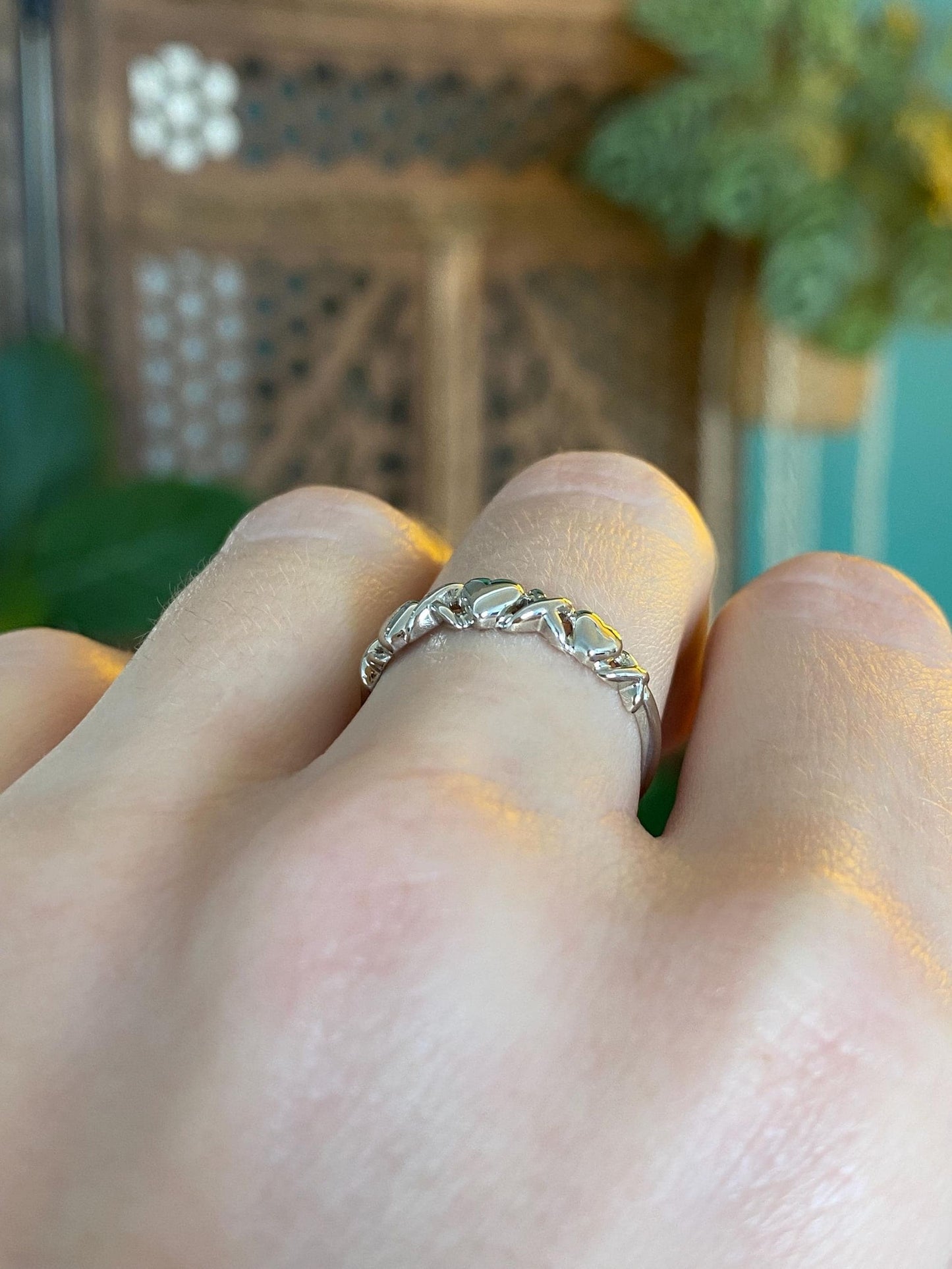 Vintage Solid 14k White Gold X Heart Ring Band - Size 6.75