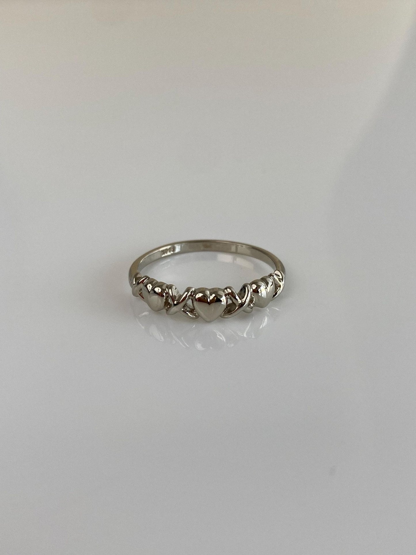 Vintage Solid 14k White Gold X Heart Ring Band - Size 6.75