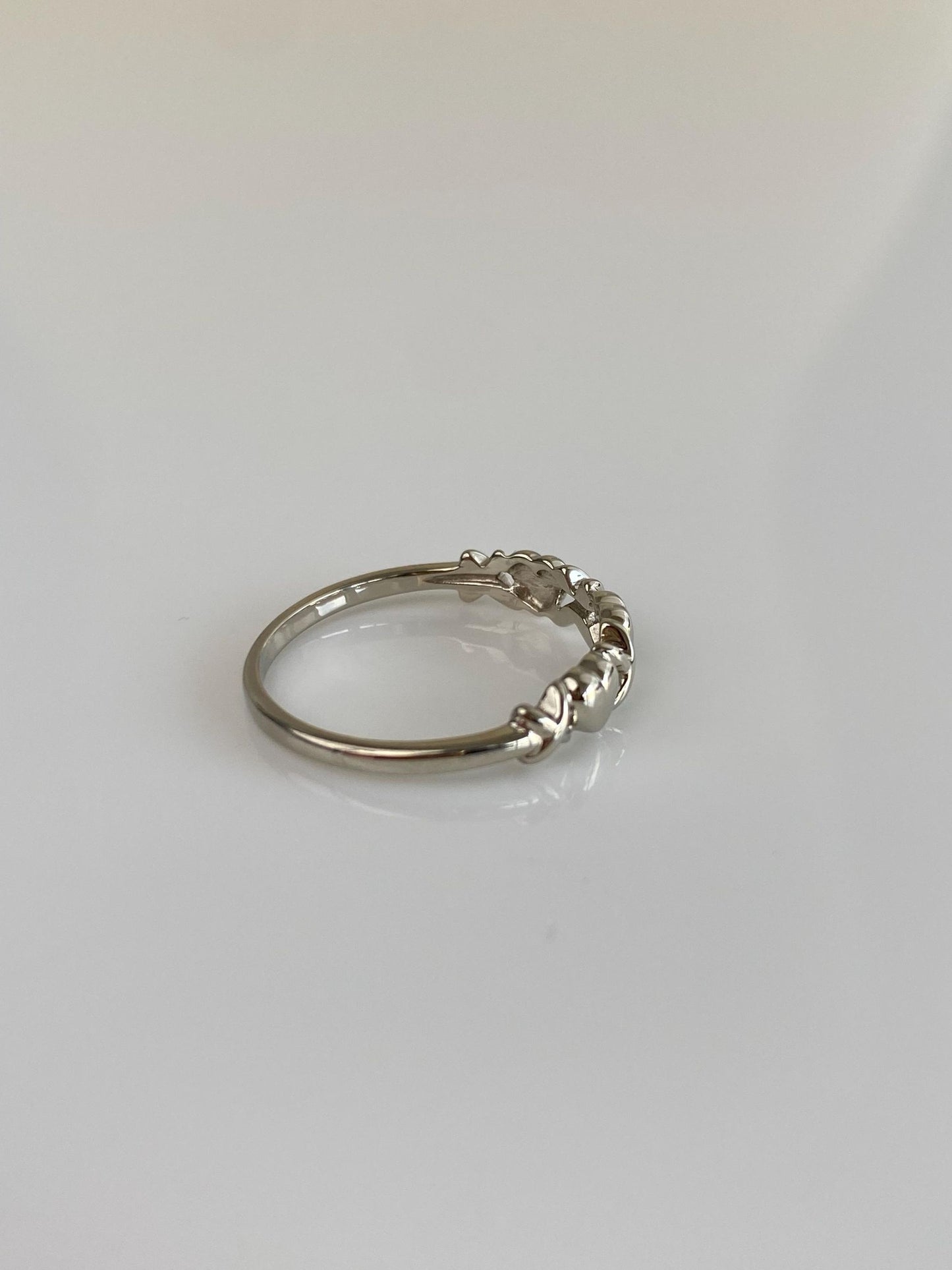 Vintage Solid 14k White Gold X Heart Ring Band - Size 6.75