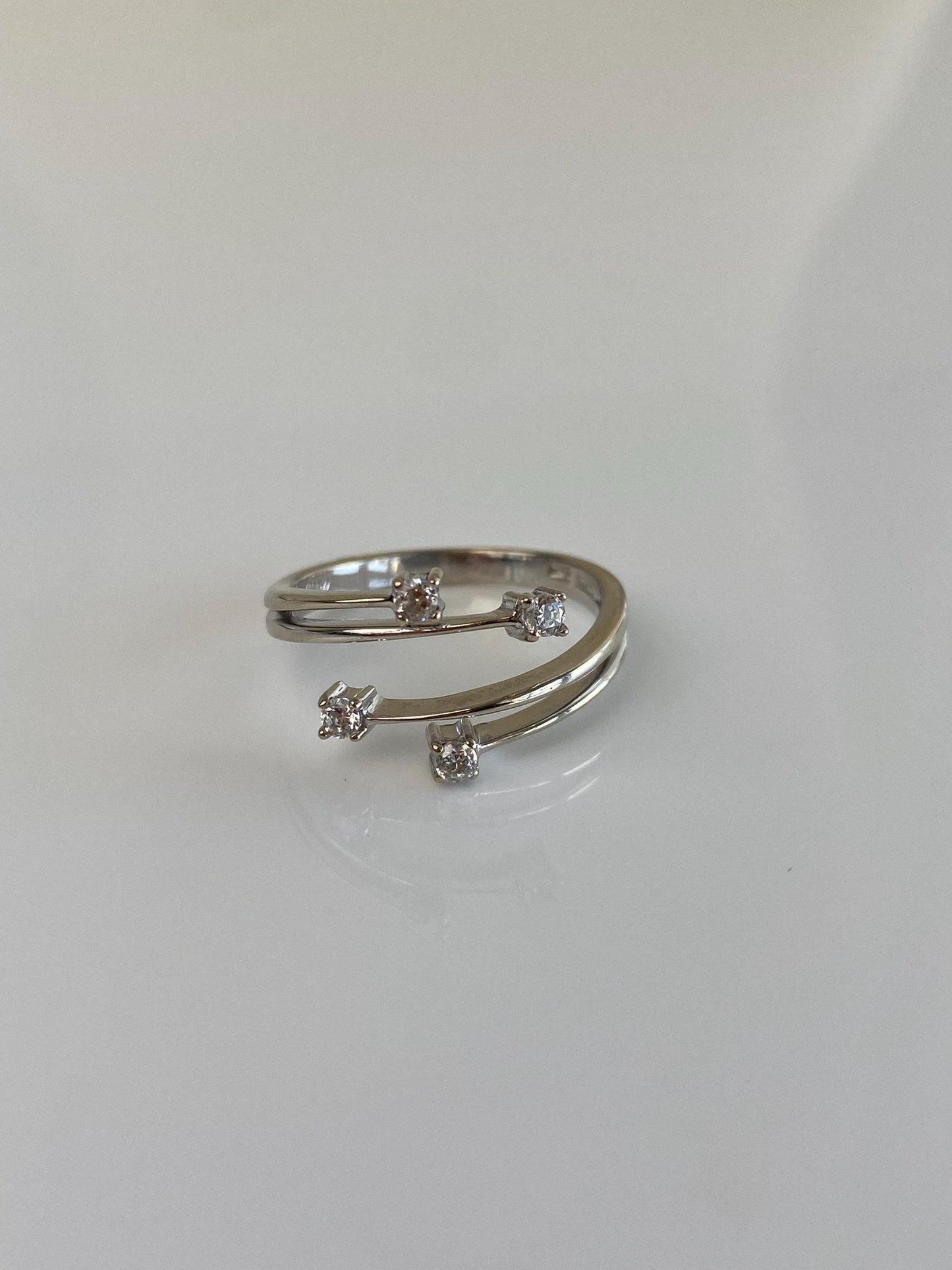 Vintage Solid 14k White Gold Cubic Zirconia Open Ring - Size 6