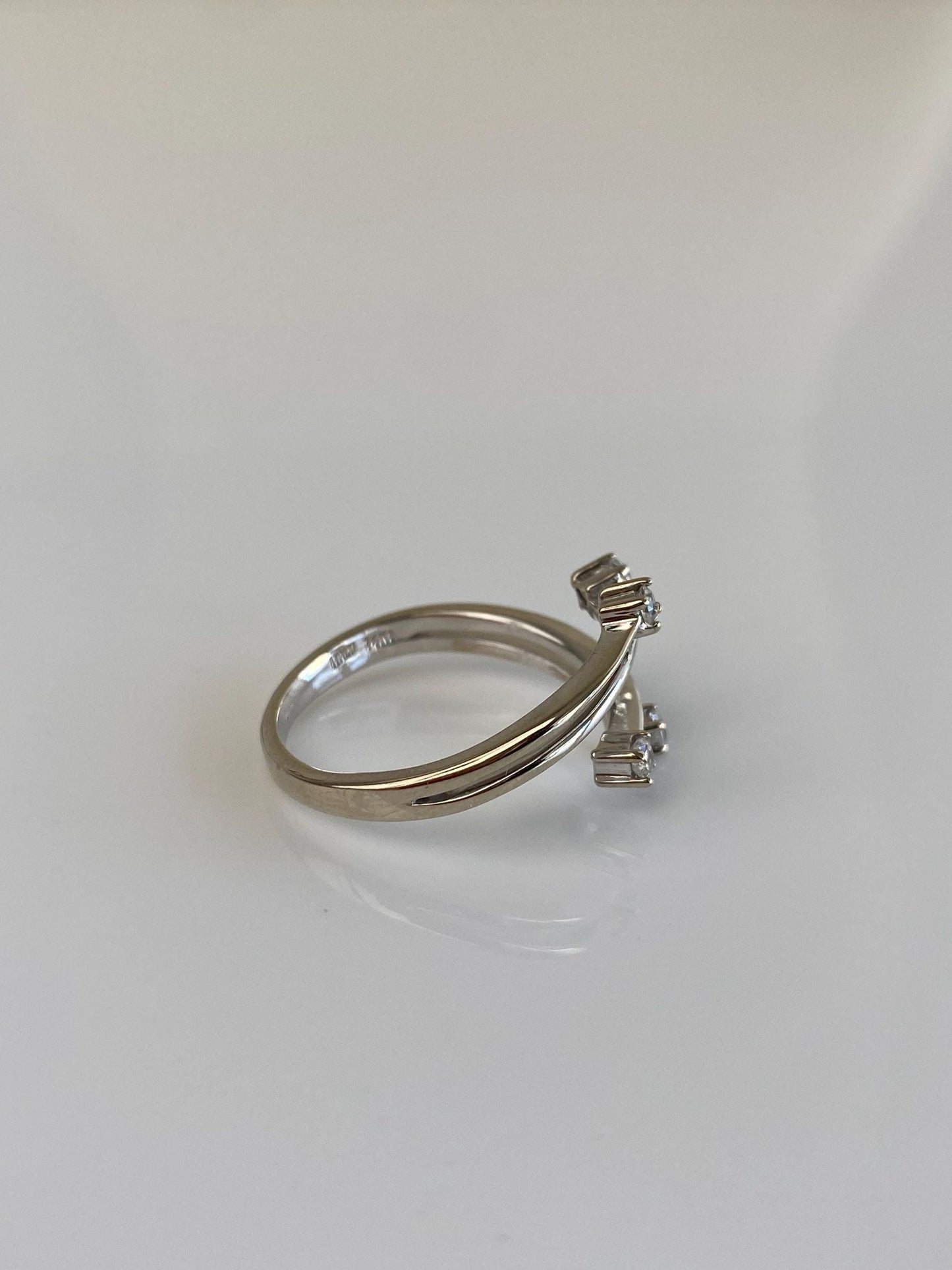 Vintage Solid 14k White Gold Cubic Zirconia Open Ring - Size 6