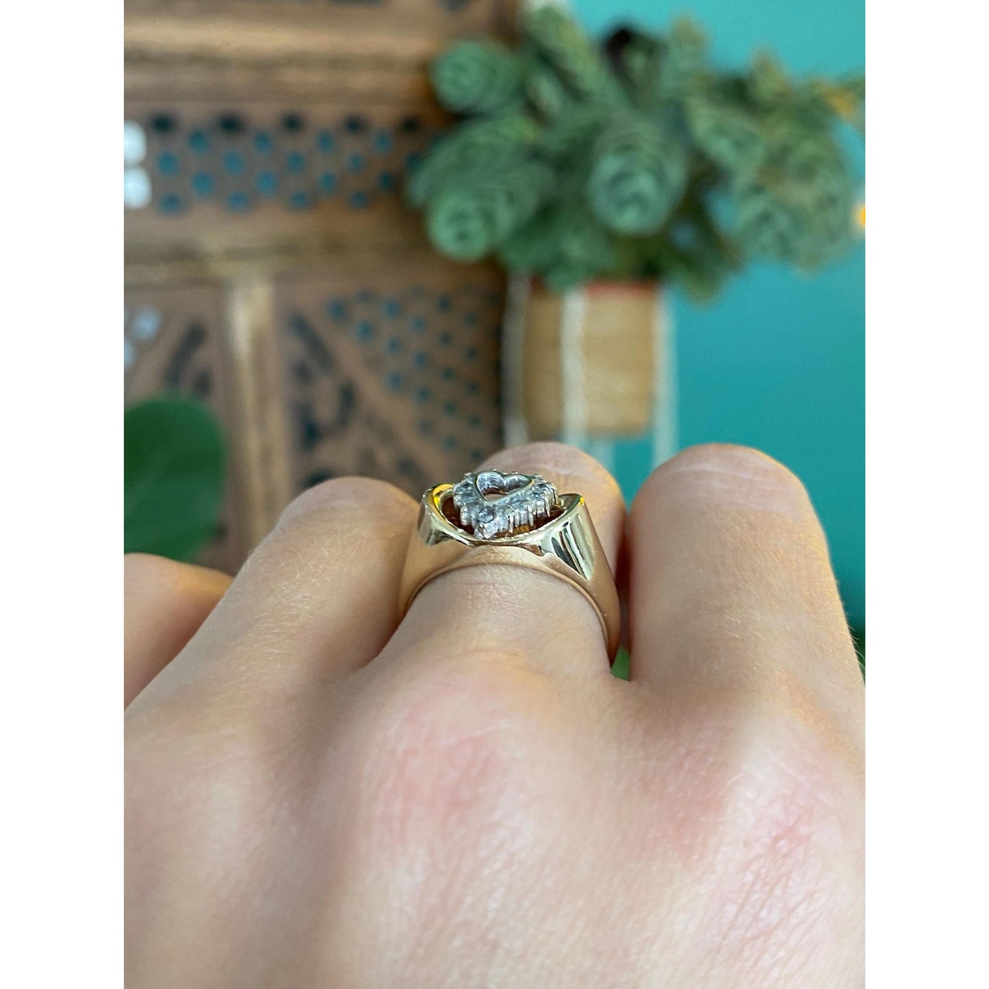 Vintage Solid 14k White & Yellow Gold Cubic Zirconia Heart Ring Band - Size 6.5