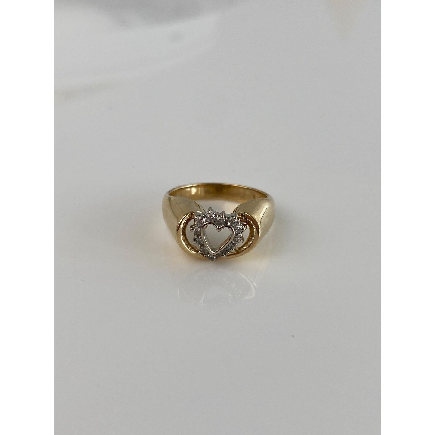 Vintage Solid 14k White & Yellow Gold Cubic Zirconia Heart Ring Band - Size 6.5