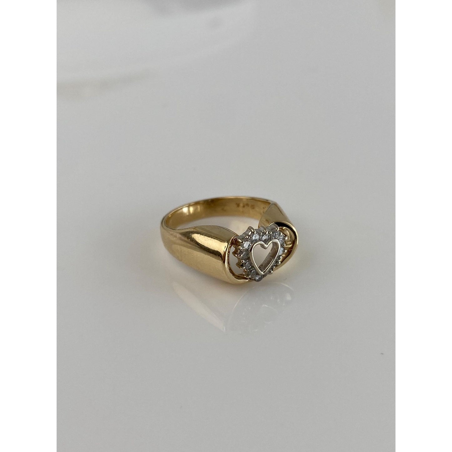 Vintage Solid 14k White & Yellow Gold Cubic Zirconia Heart Ring Band - Size 6.5