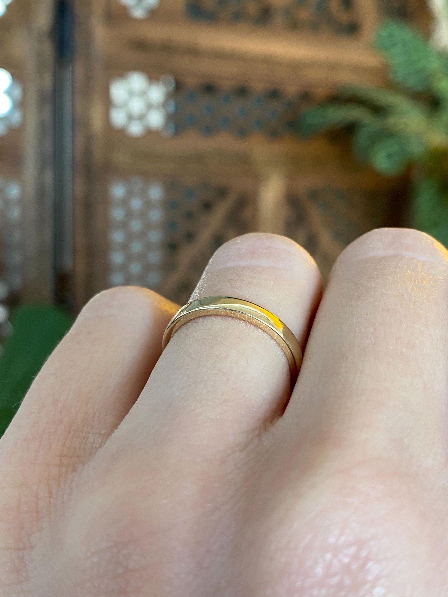 Vintage Solid 14k Yellow Gold Ring Band - Size 4.75