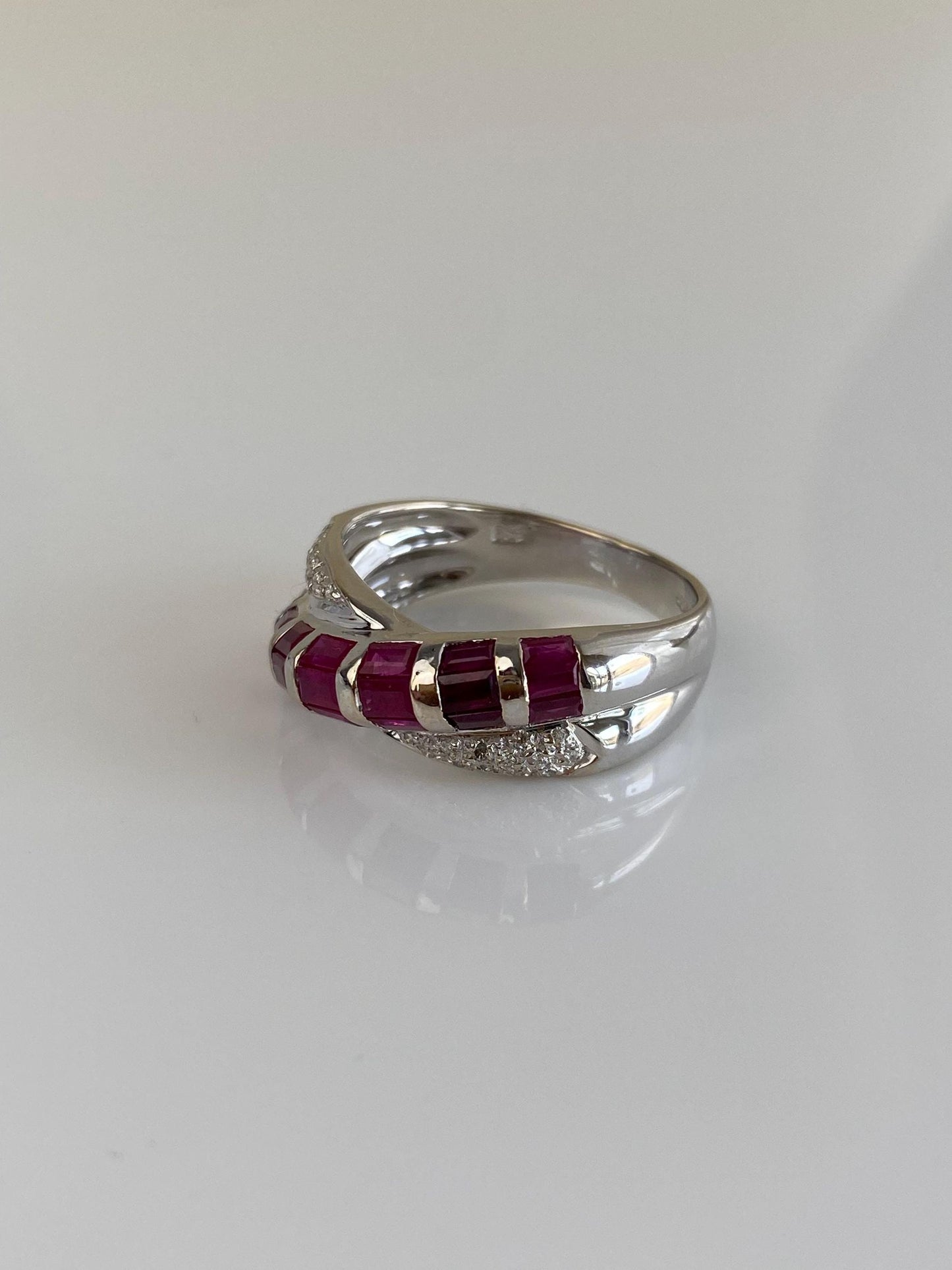 Vintage Solid 14k White Gold Pink Sapphire Diamond Twist Ring - Size 8.5