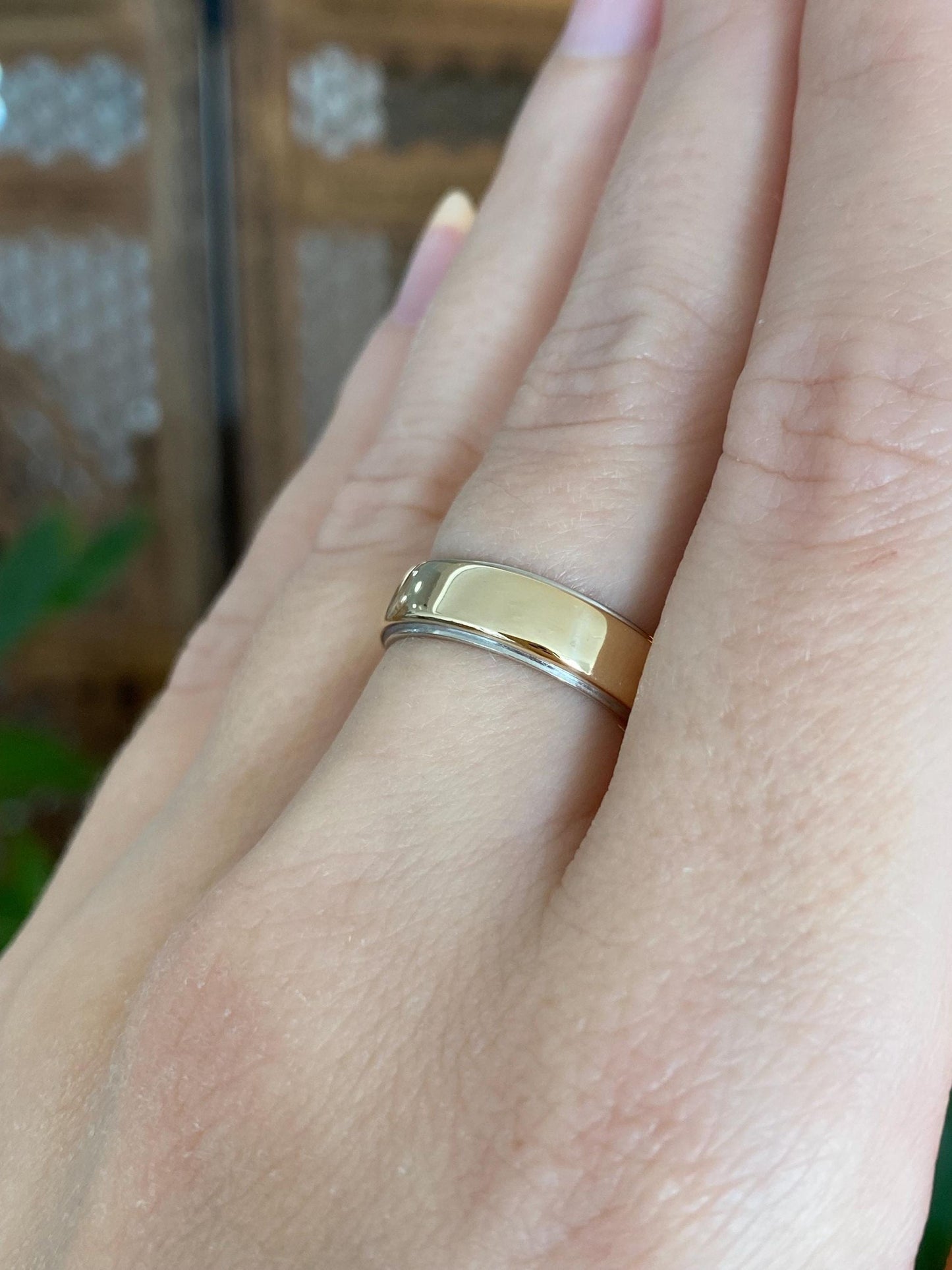 Vintage Solid 14k White & Yellow Gold Ring Band - Size 6.5
