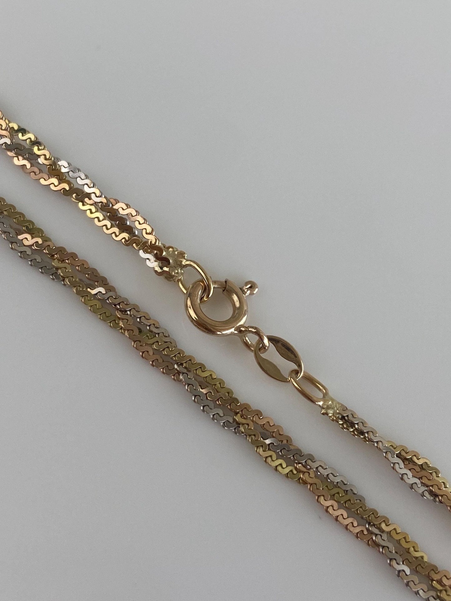Vintage Solid 14k Tri Tone Braided Serpentine Chain Necklace - 18.5 inches