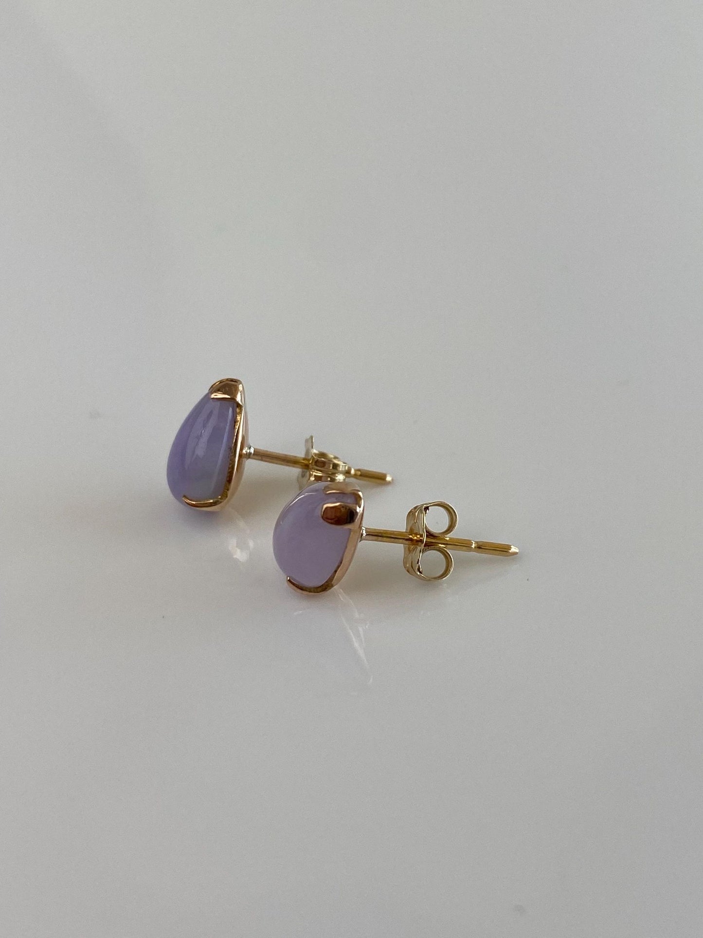 Solid 10k Yellow Gold Light Purple Jade Teardrop Stud Earrings