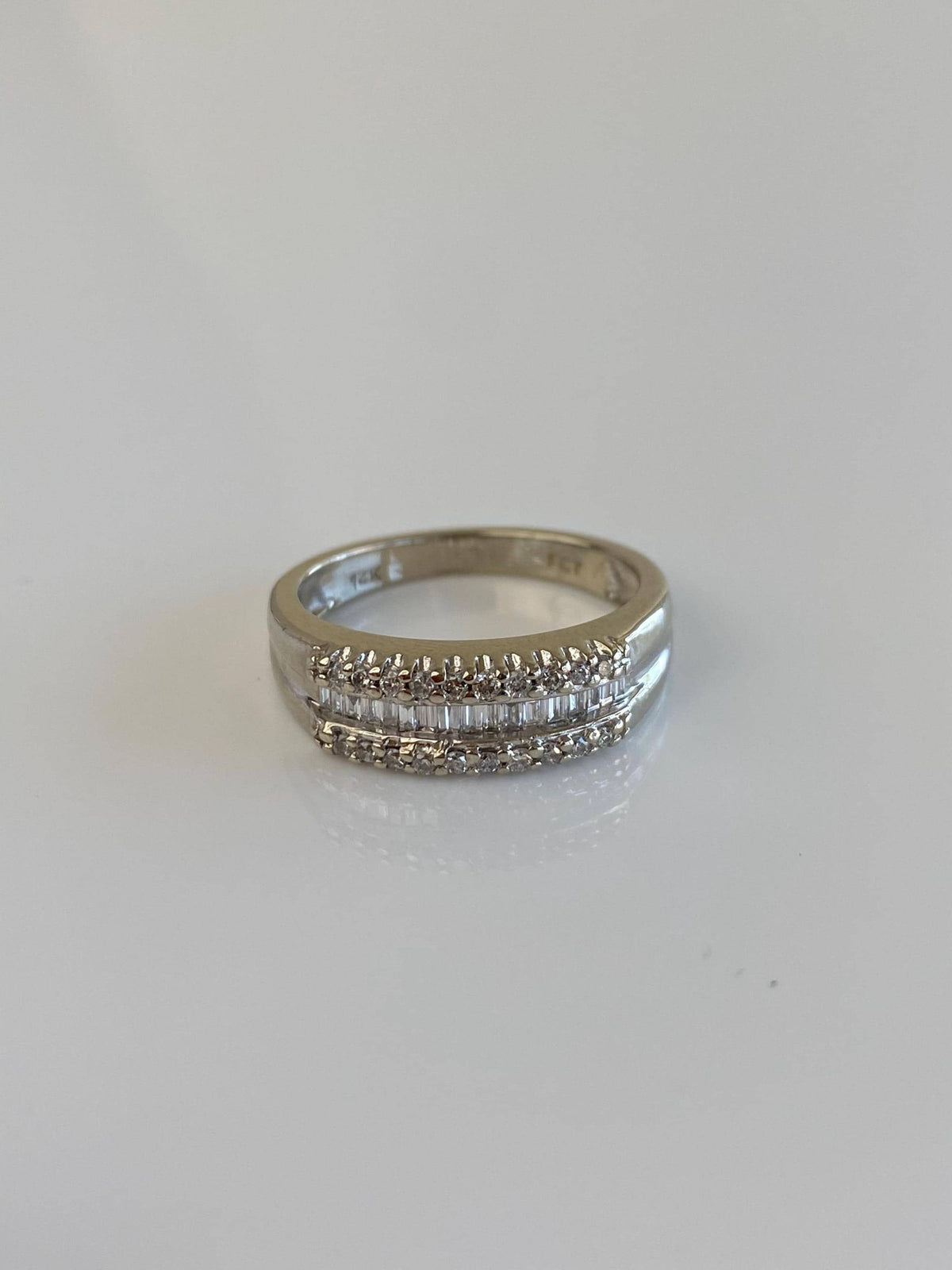 Vintage Solid 14k White Gold Baguette & Round Diamond Ring Band - Size 6.75
