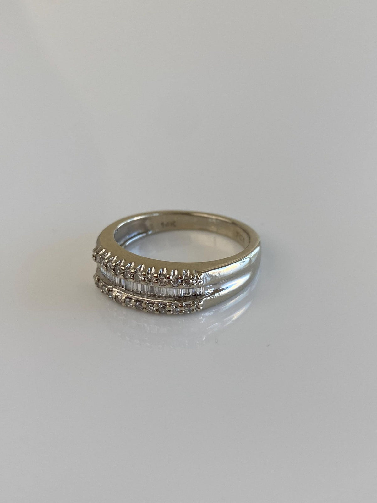 Vintage Solid 14k White Gold Baguette & Round Diamond Ring Band - Size 6.75