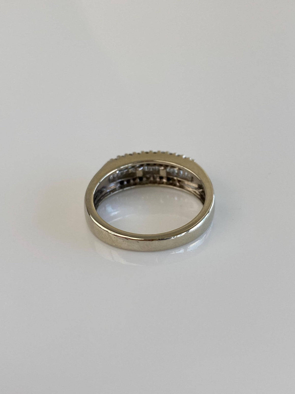 Vintage Solid 14k White Gold Baguette & Round Diamond Ring Band - Size 6.75