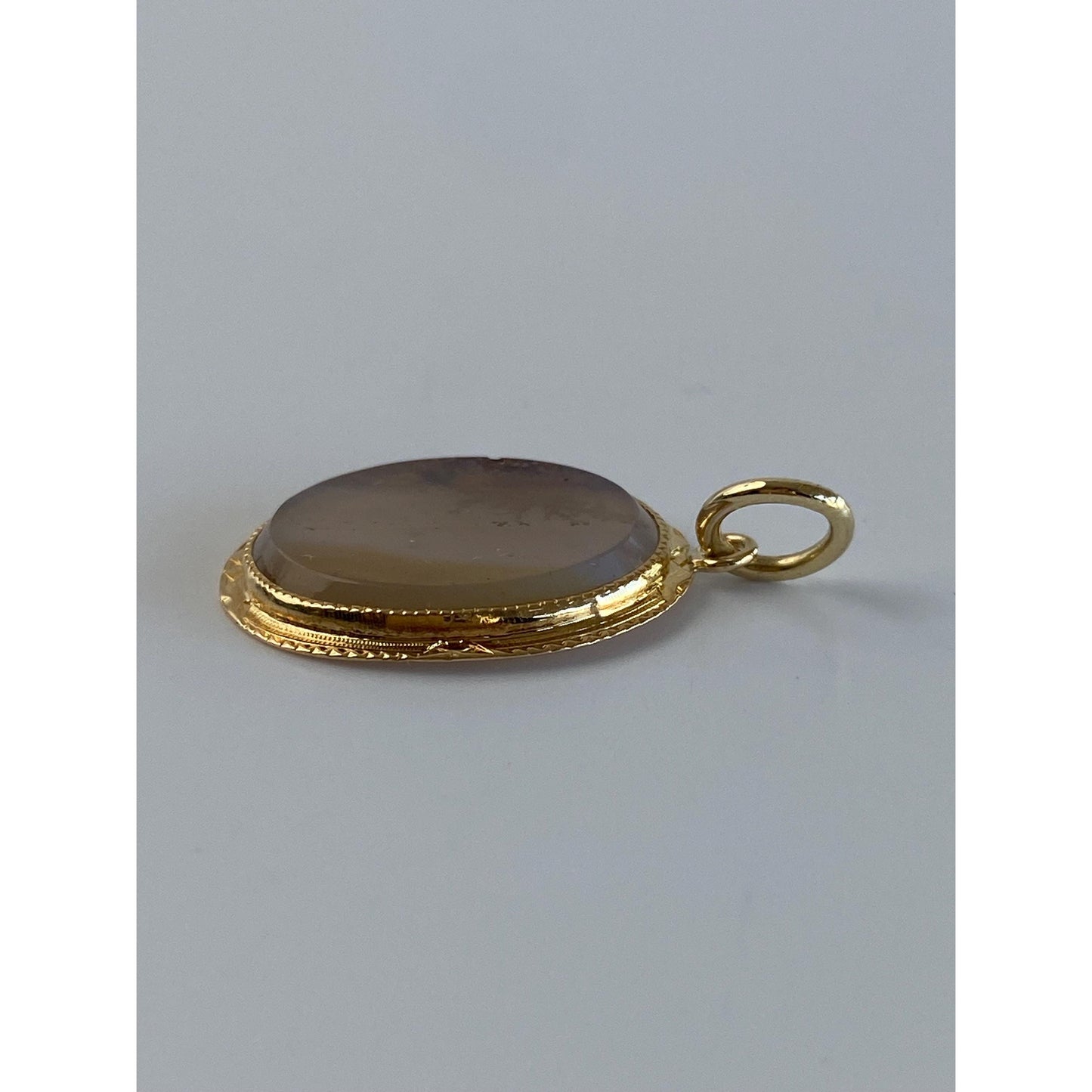 Vintage Solid 14k Yellow Gold Agate Charm