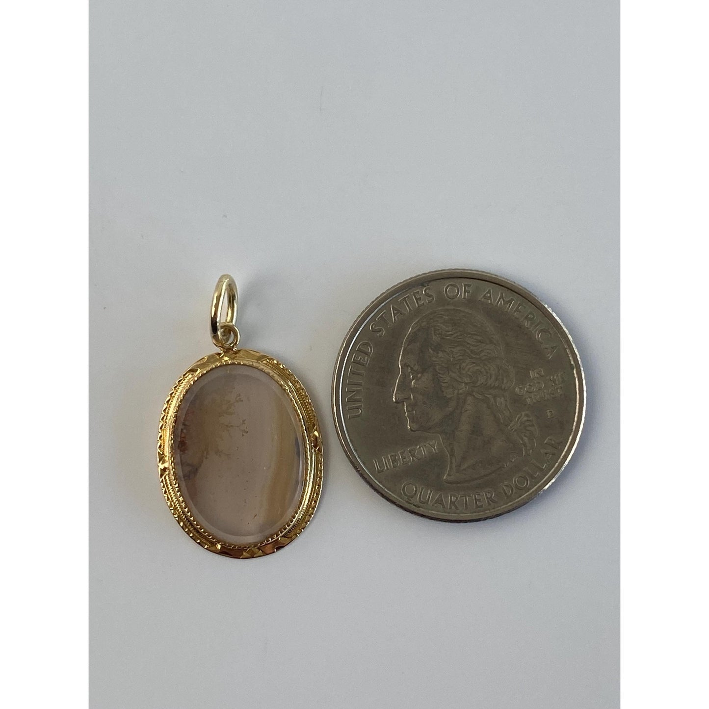 Vintage Solid 14k Yellow Gold Agate Charm