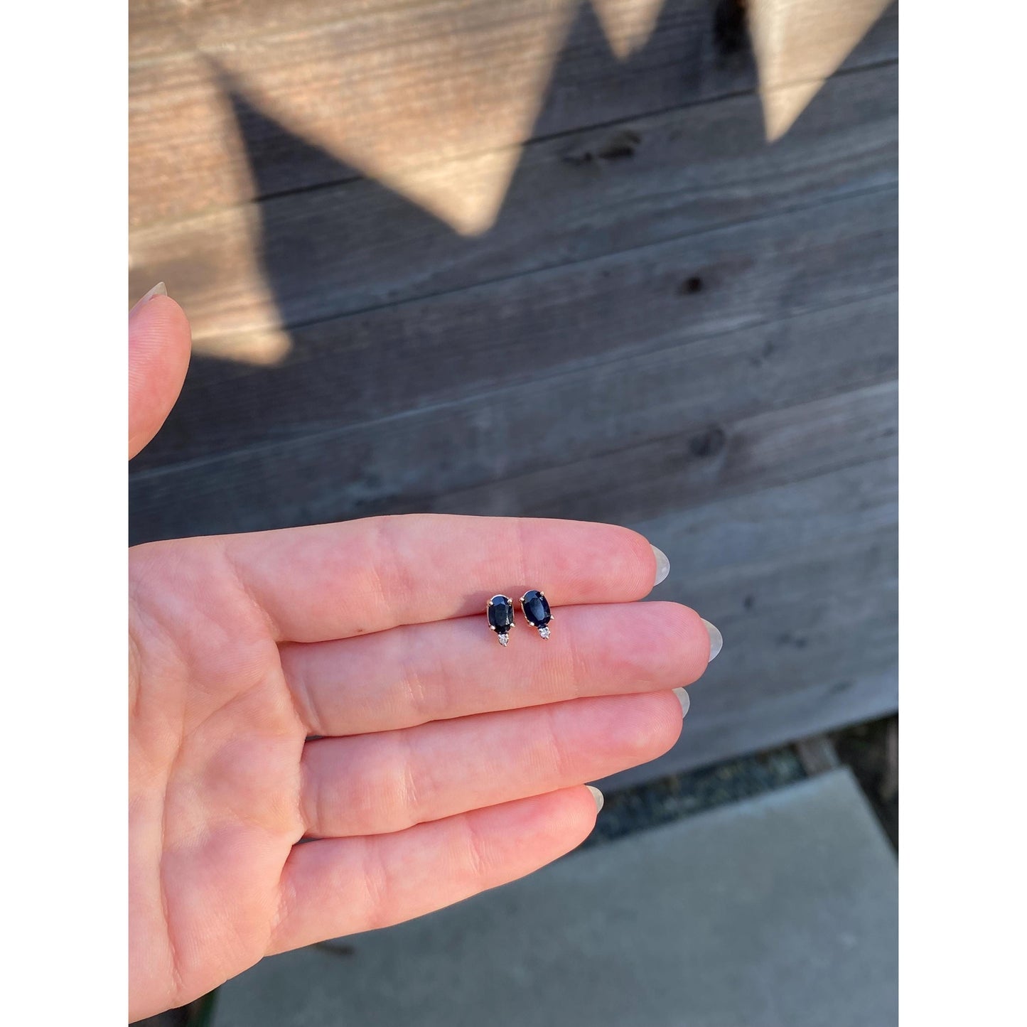 Vintage Solid 14k Yellow Gold Dark Blue Spinel Diamond Stud Earrings