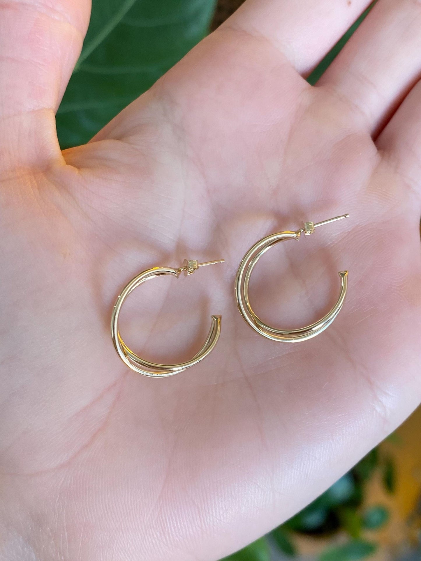 Vintage 14k Yellow Gold Criss Cross Hoop Earrings