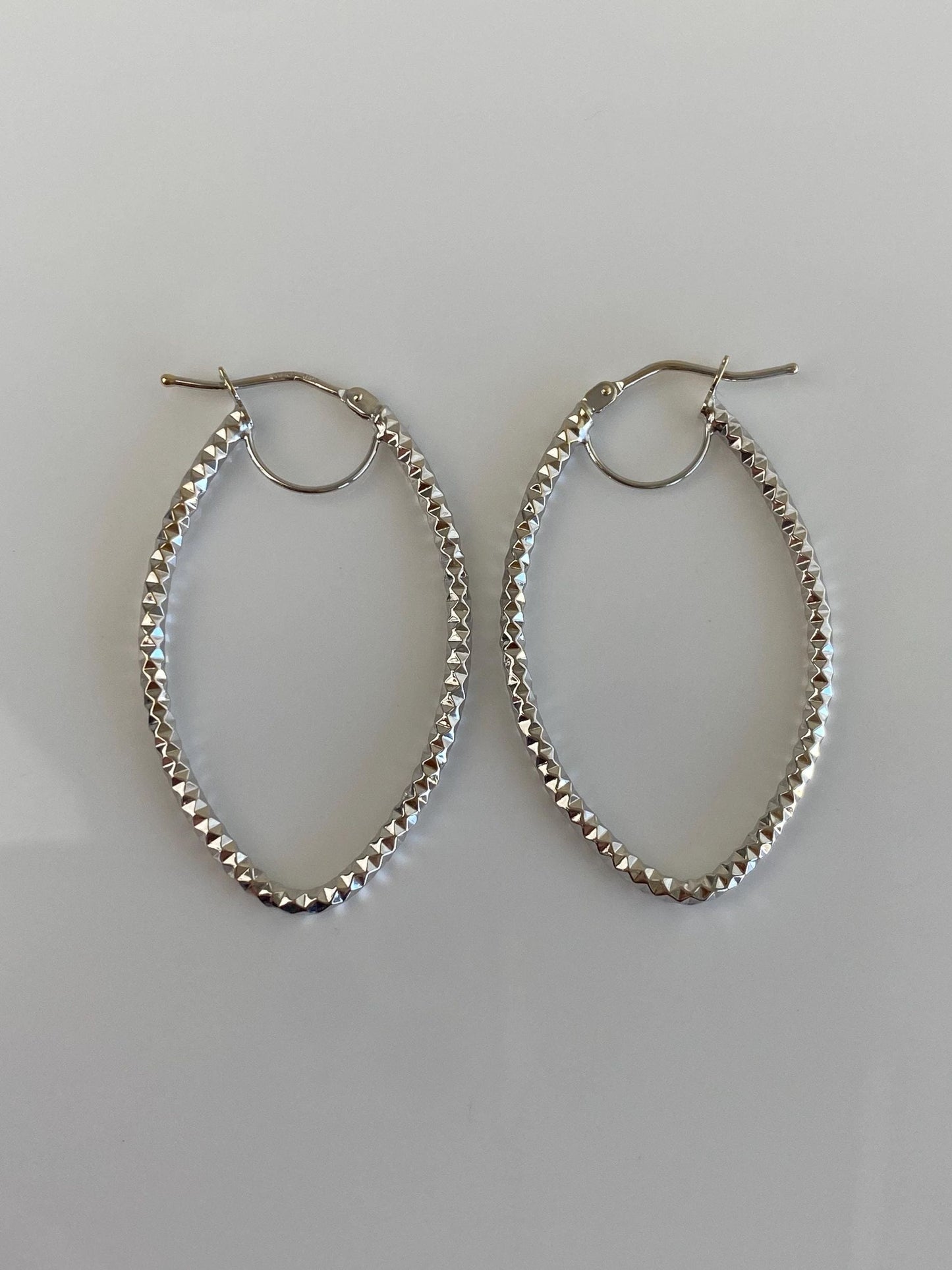 Vintage 14k White Gold Faceted Oval Hoop Earrings