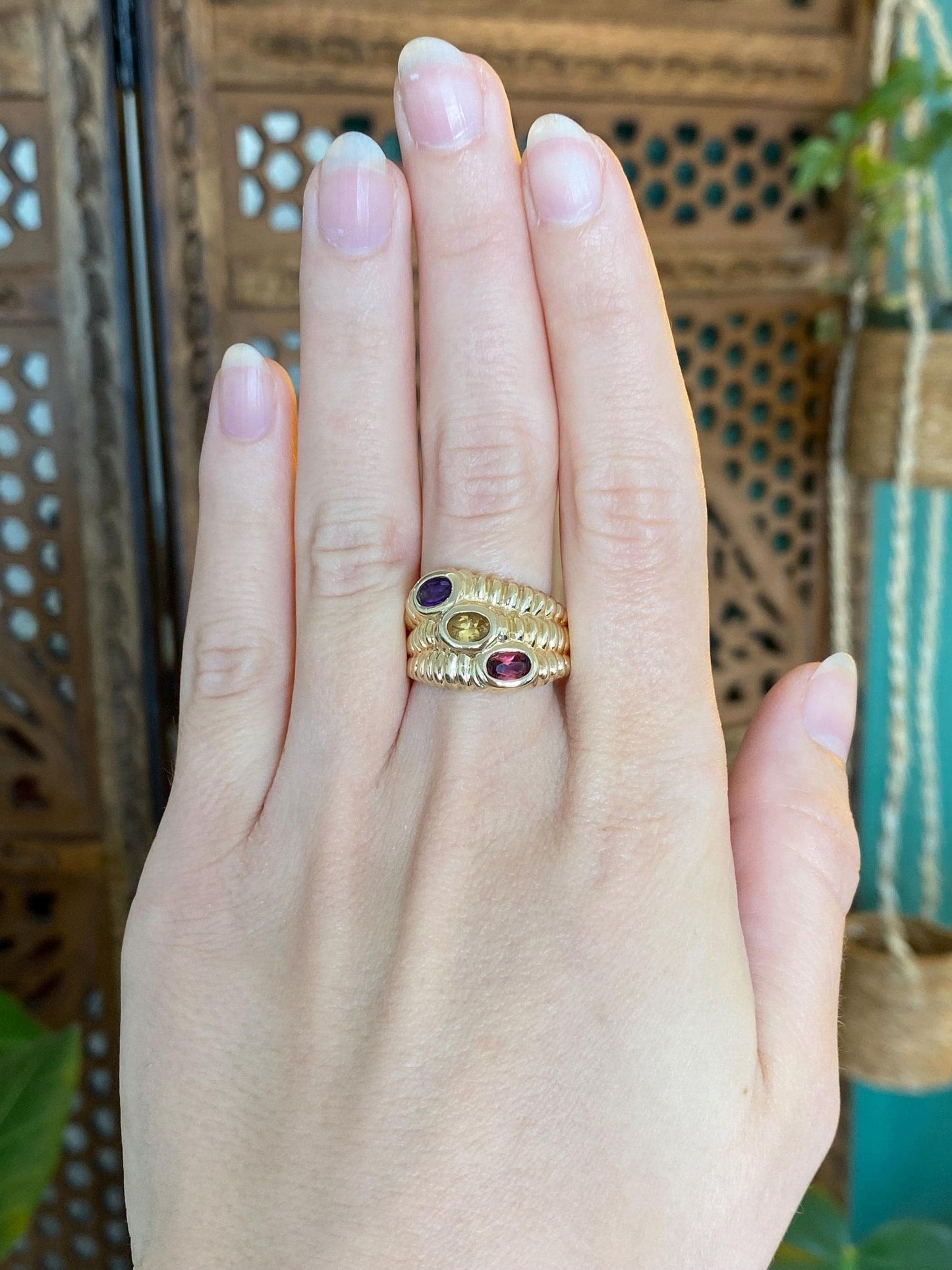 Vintage Solid 14k Yellow Gold Amethyst Citrine Garnet Textured Ring - Size 9.5