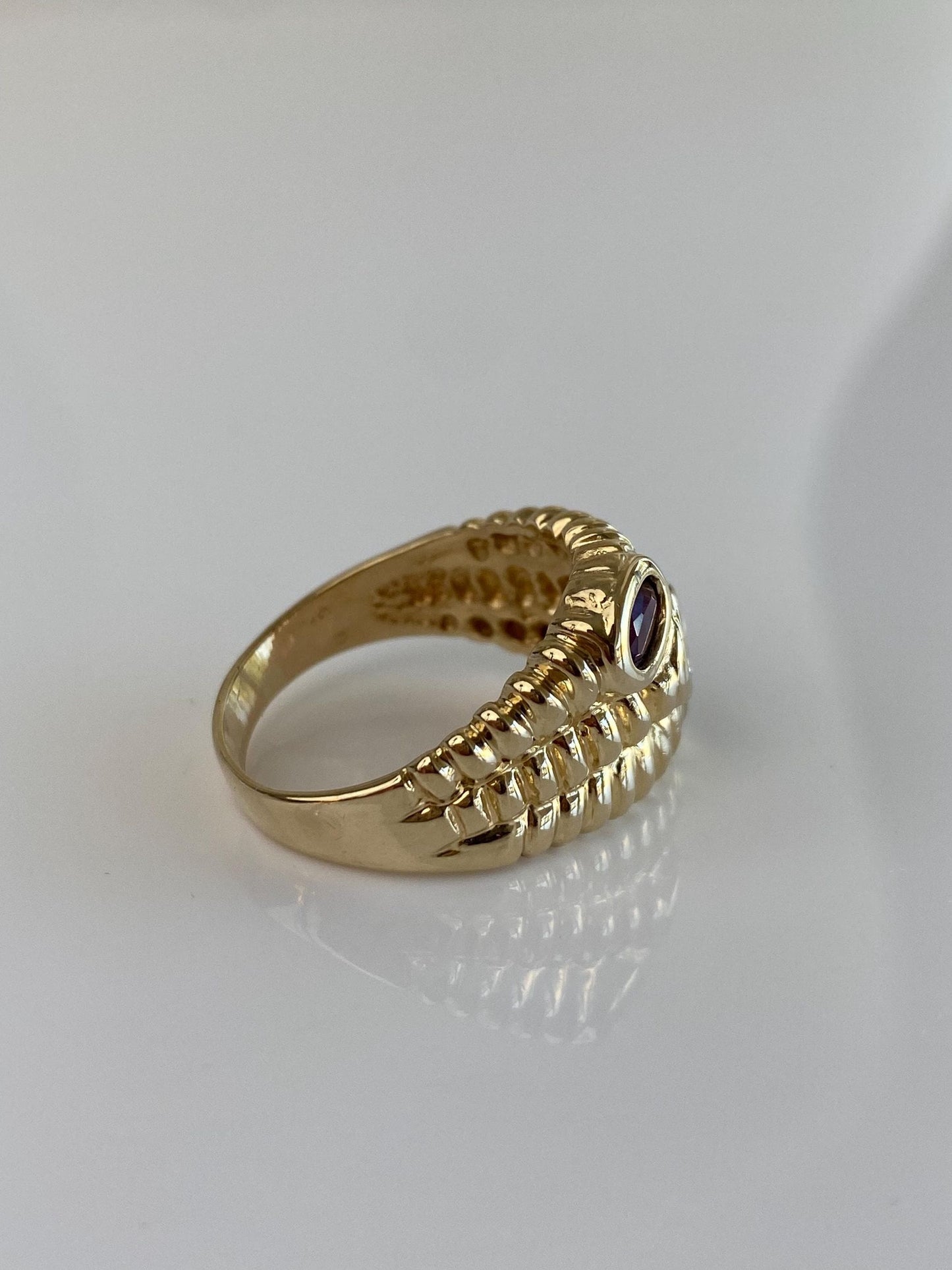 Vintage Solid 14k Yellow Gold Amethyst Citrine Garnet Textured Ring - Size 9.5