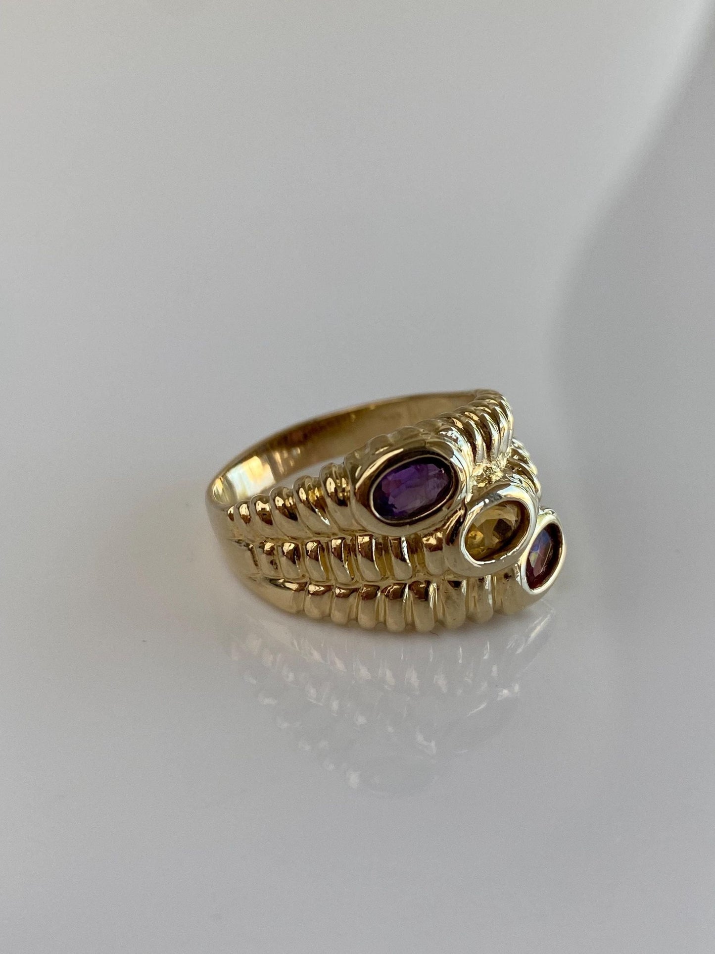 Vintage Solid 14k Yellow Gold Amethyst Citrine Garnet Textured Ring - Size 9.5