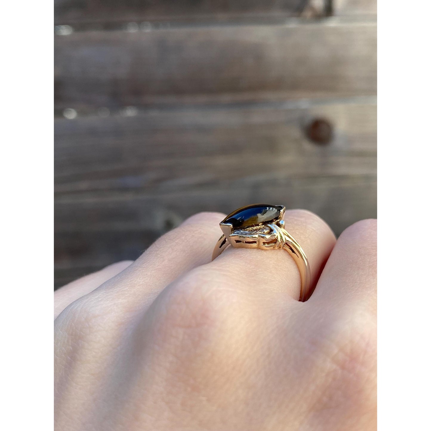 Vintage Solid 10k Yellow Gold Tigers Eye Marquis Shape Ring - Size 6.75