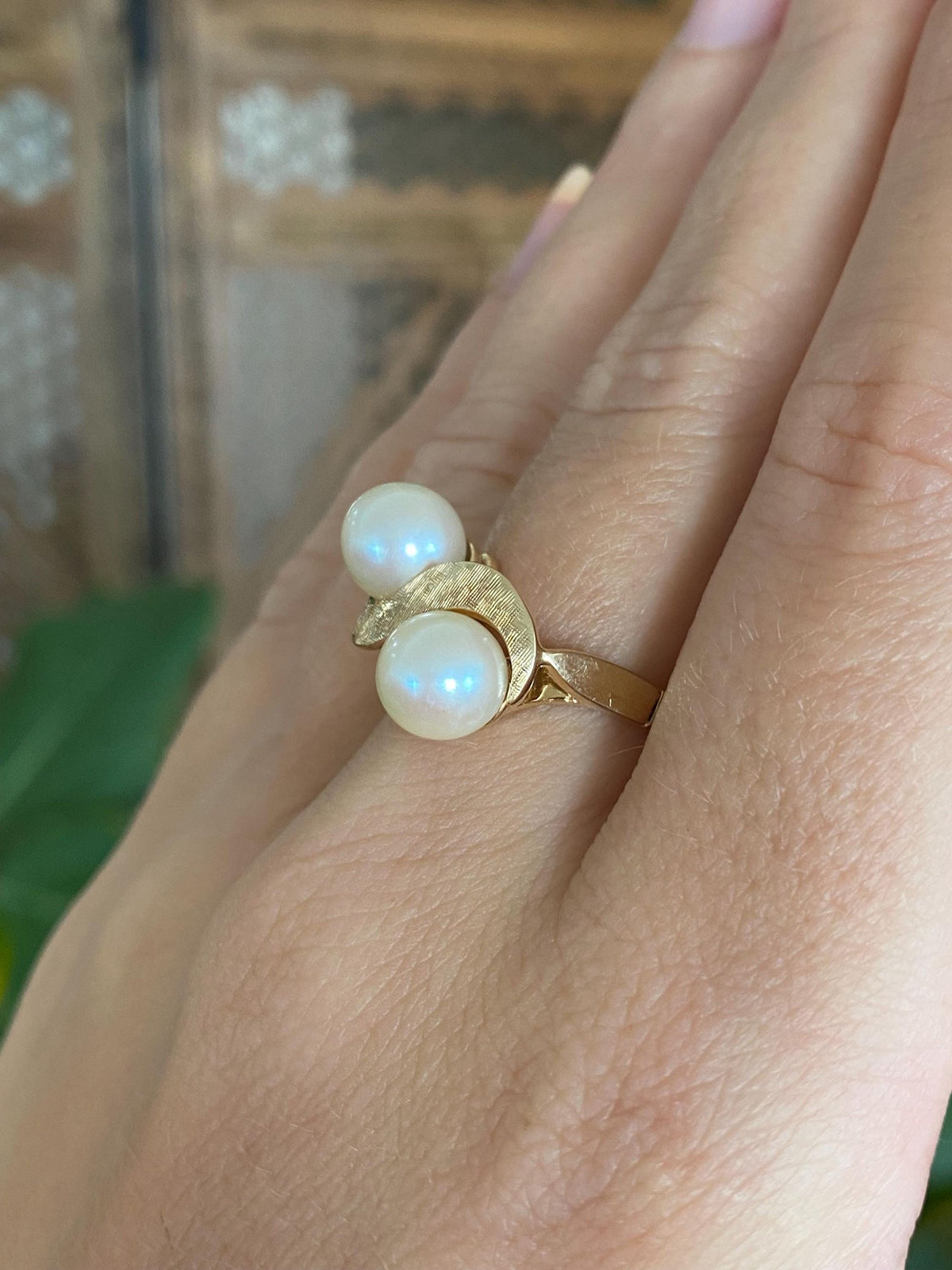 Vintage Solid 14k Yellow Gold Double Pearl Twist Ring - Size 7.75