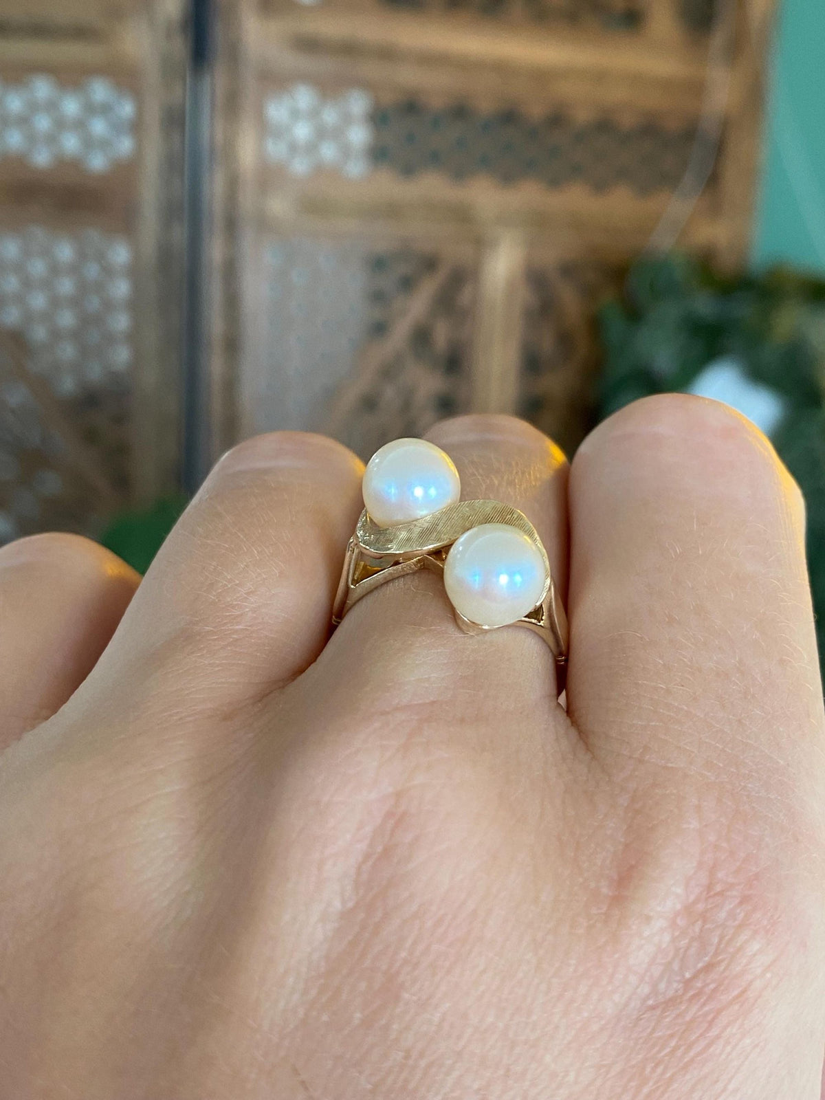 Vintage Solid 14k Yellow Gold Double Pearl Twist Ring - Size 7.75