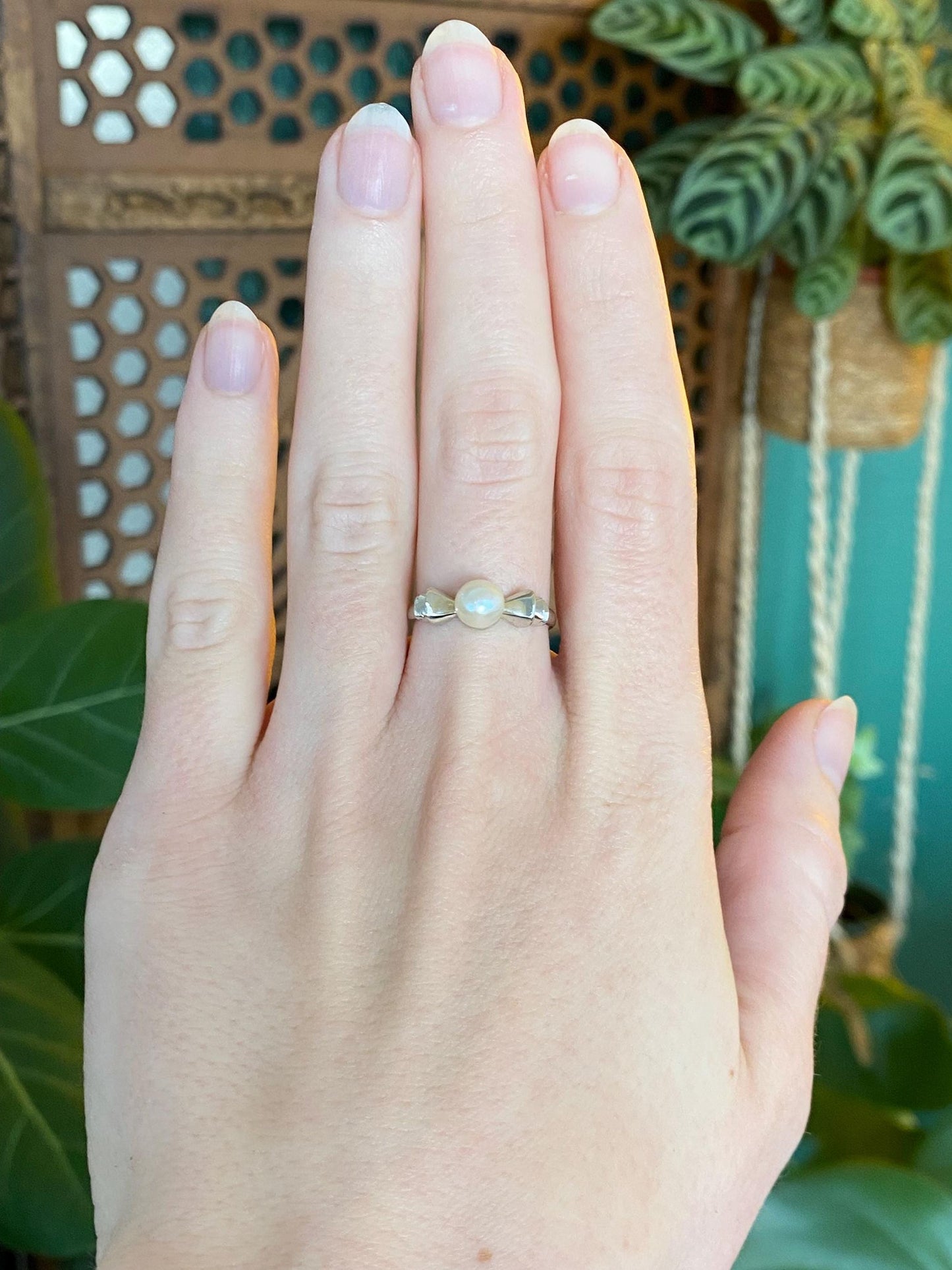 Vintage Solid 14k White Gold Pearl Ring - Size 6.25