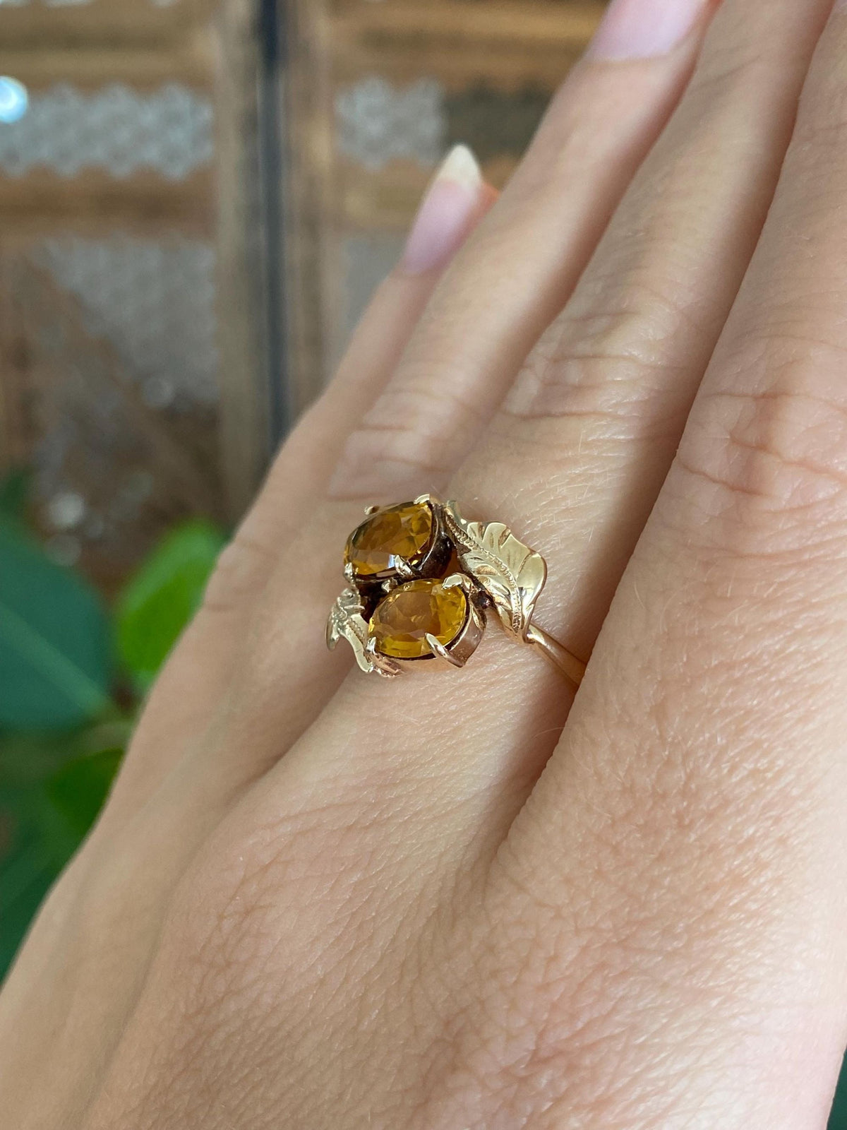 Vintage Solid 14k Yellow Gold Citrine Leaves Ring - Size 7