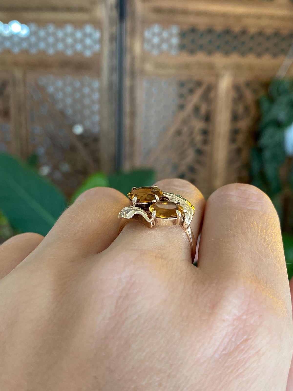 Vintage Solid 14k Yellow Gold Citrine Leaves Ring - Size 7