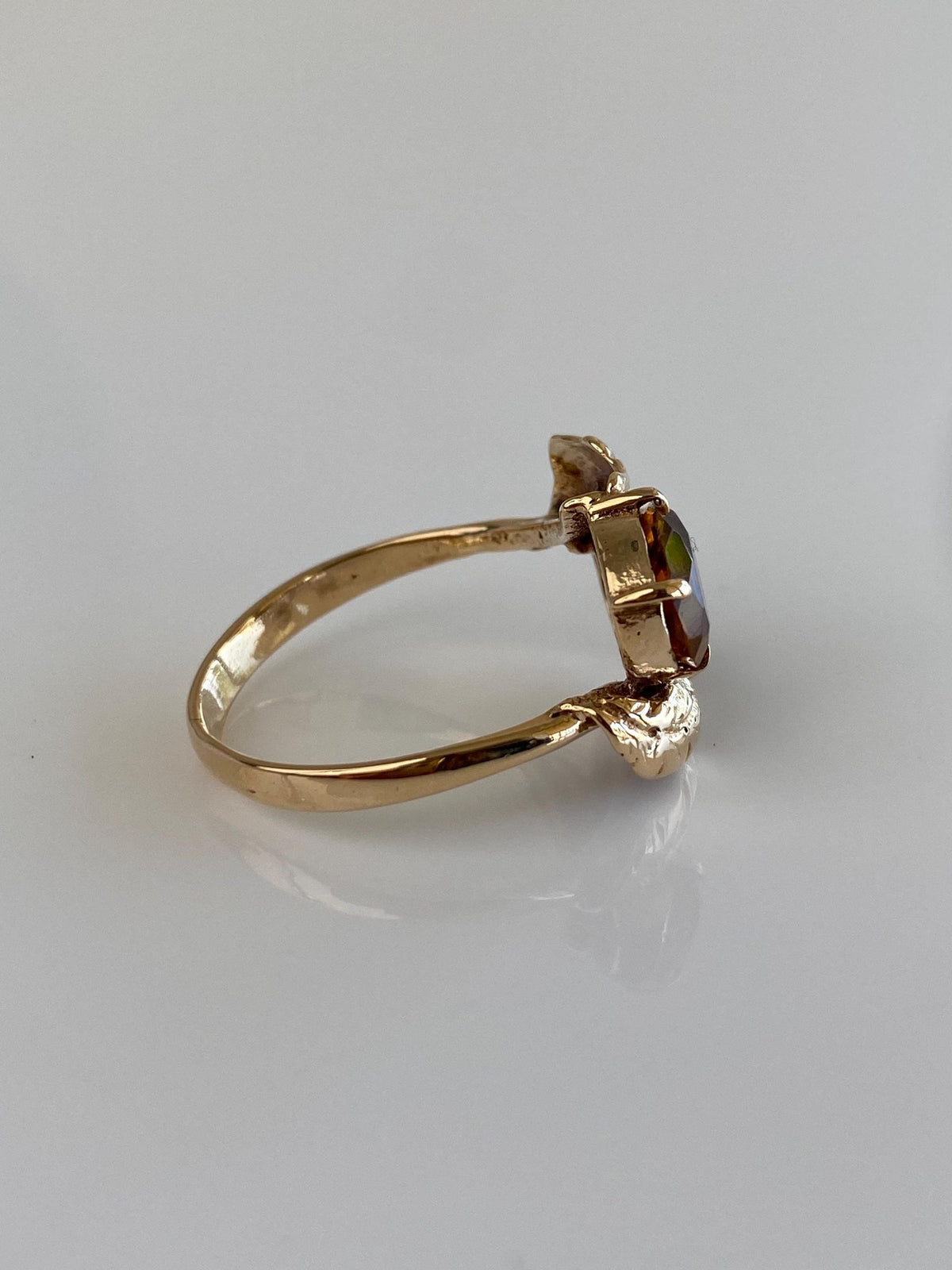 Vintage Solid 14k Yellow Gold Citrine Leaves Ring - Size 7