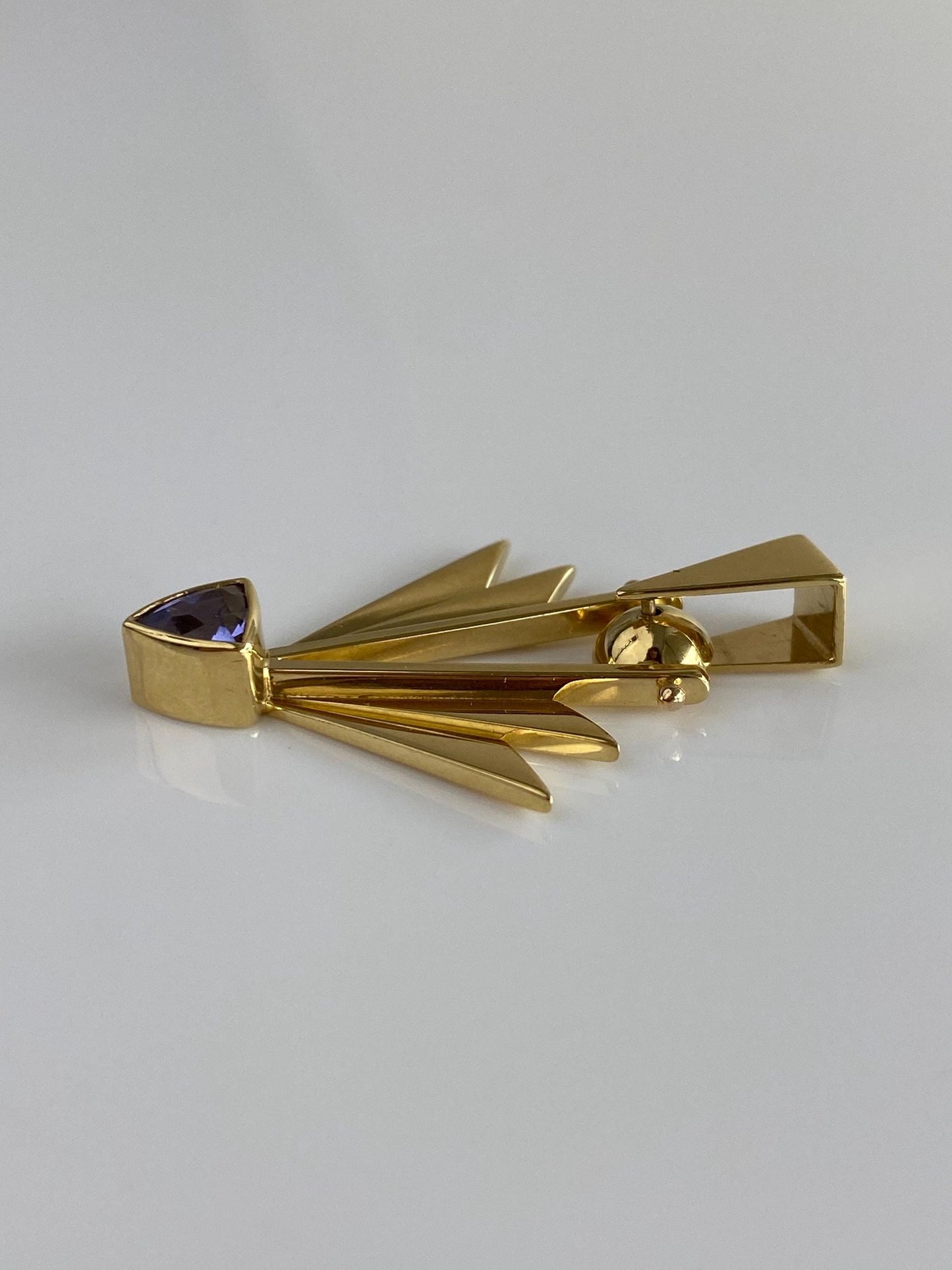 Solid 18k Yellow Gold Deco Design Tanzanite Charm