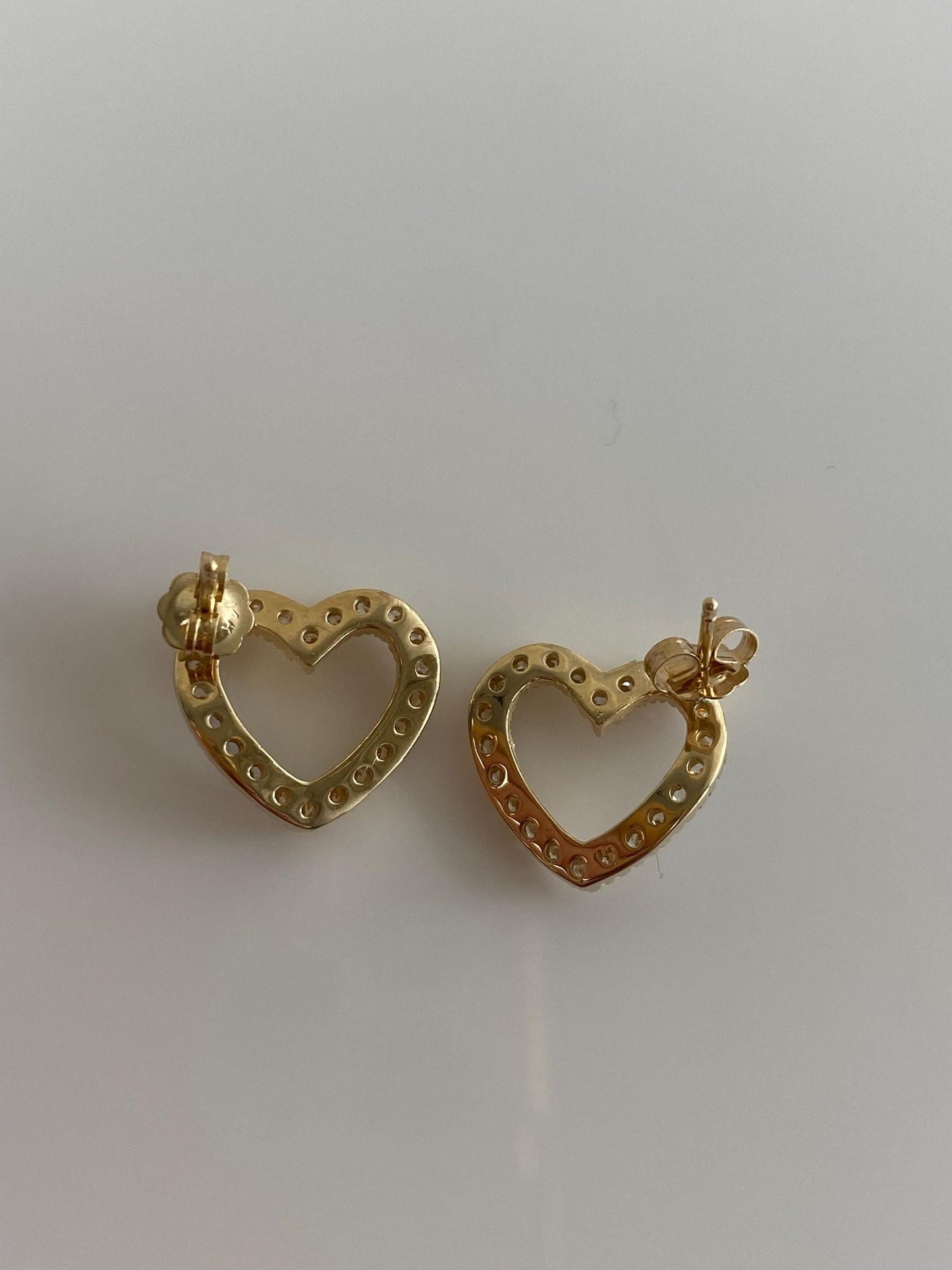 Vintage Solid 14k Yellow Gold Clear Cubic Zirconia Heart Stud Earrings